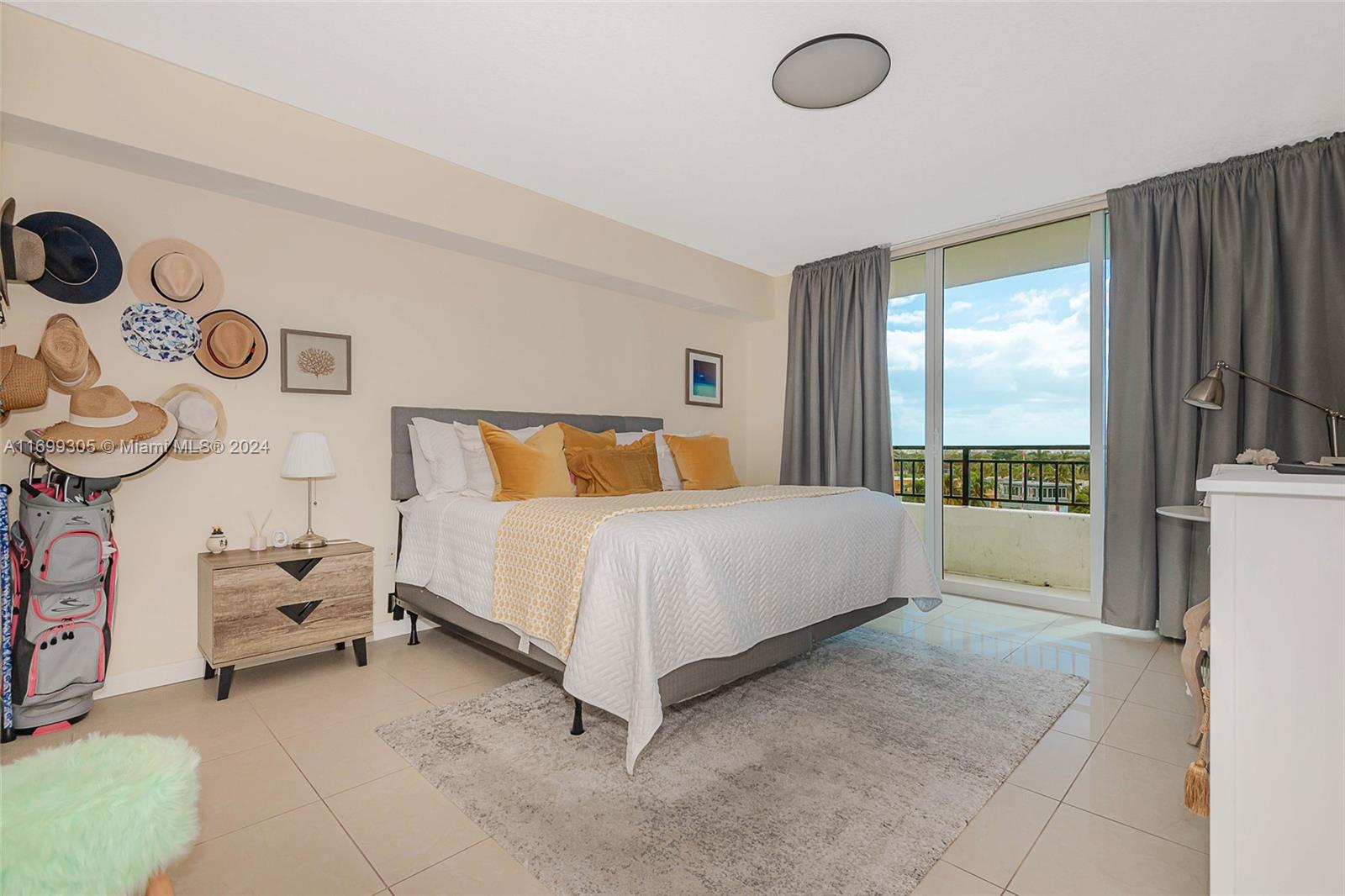 SYMPHONY SOUTH CONDO - Residential