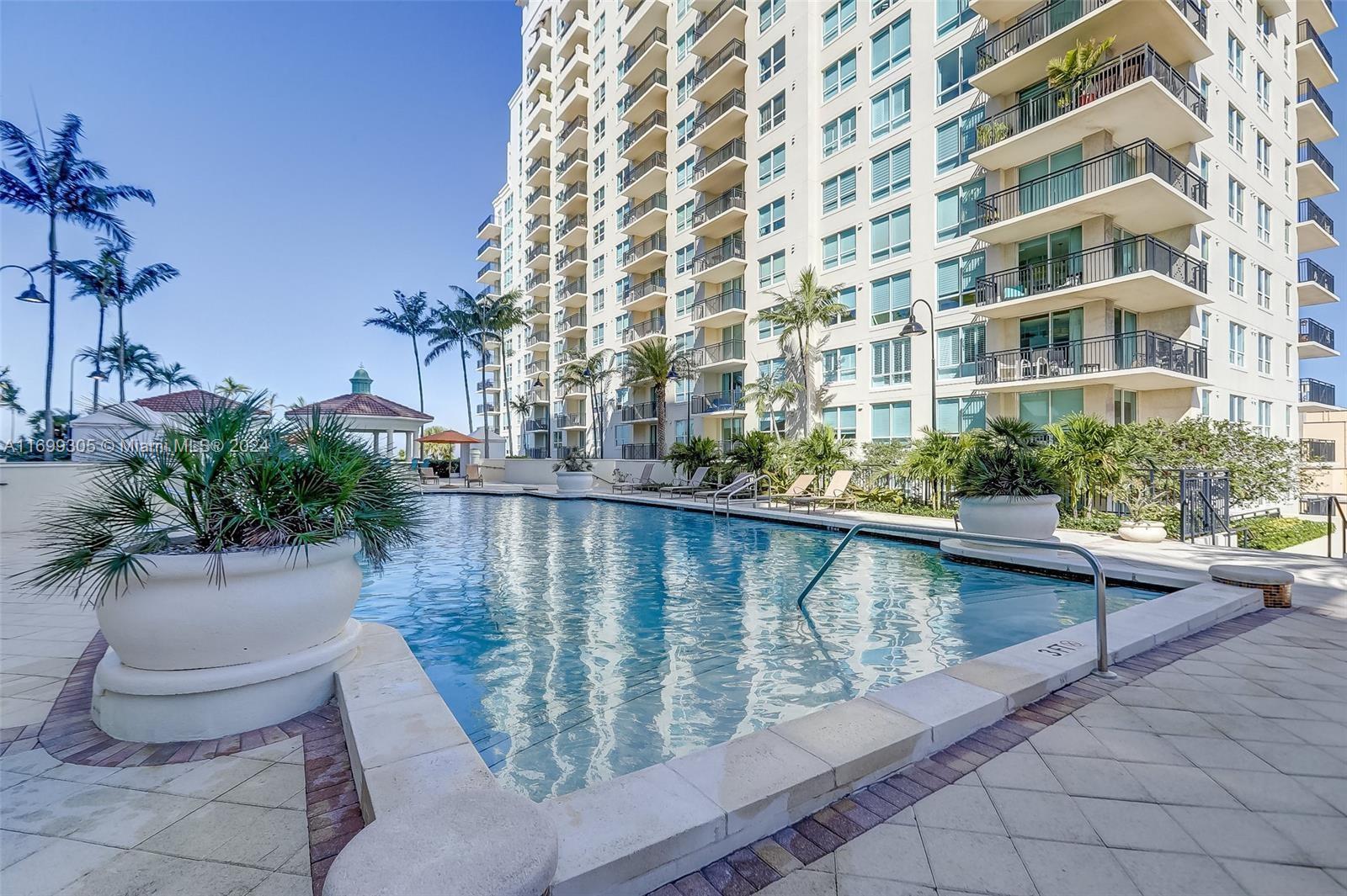 SYMPHONY SOUTH CONDO - Residential