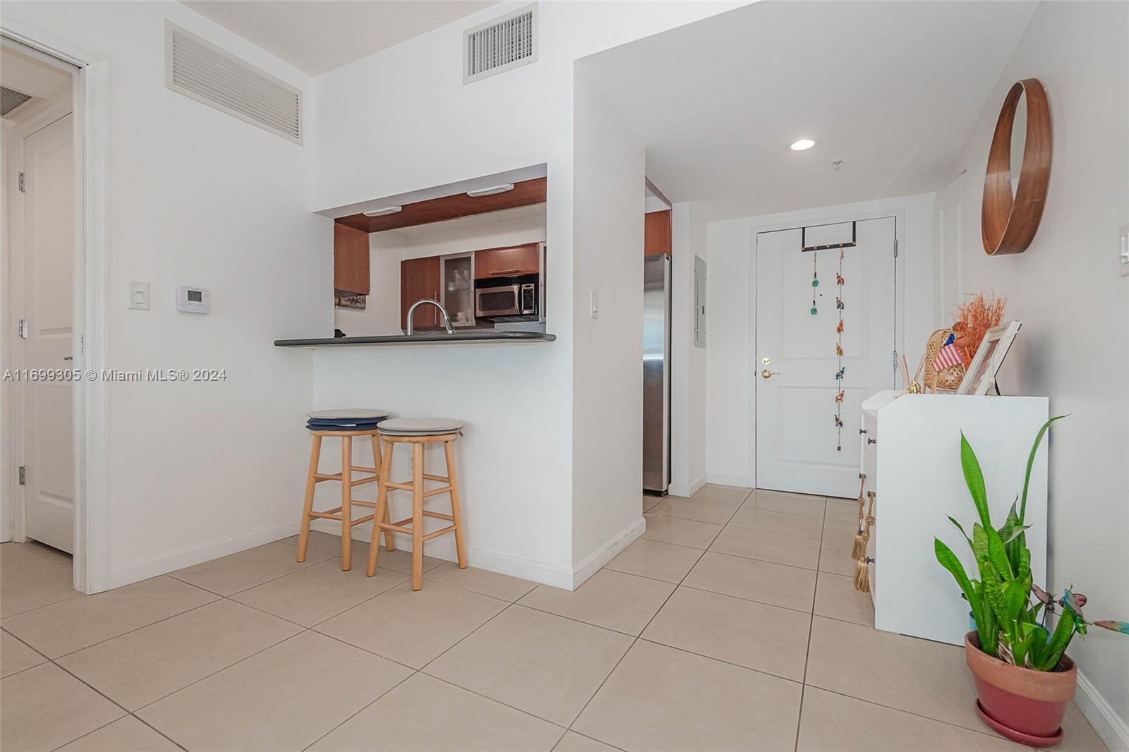 SYMPHONY SOUTH CONDO - Residential