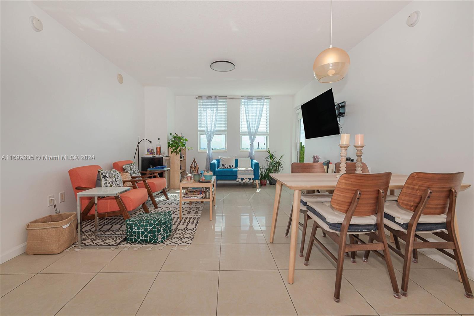 SYMPHONY SOUTH CONDO - Residential