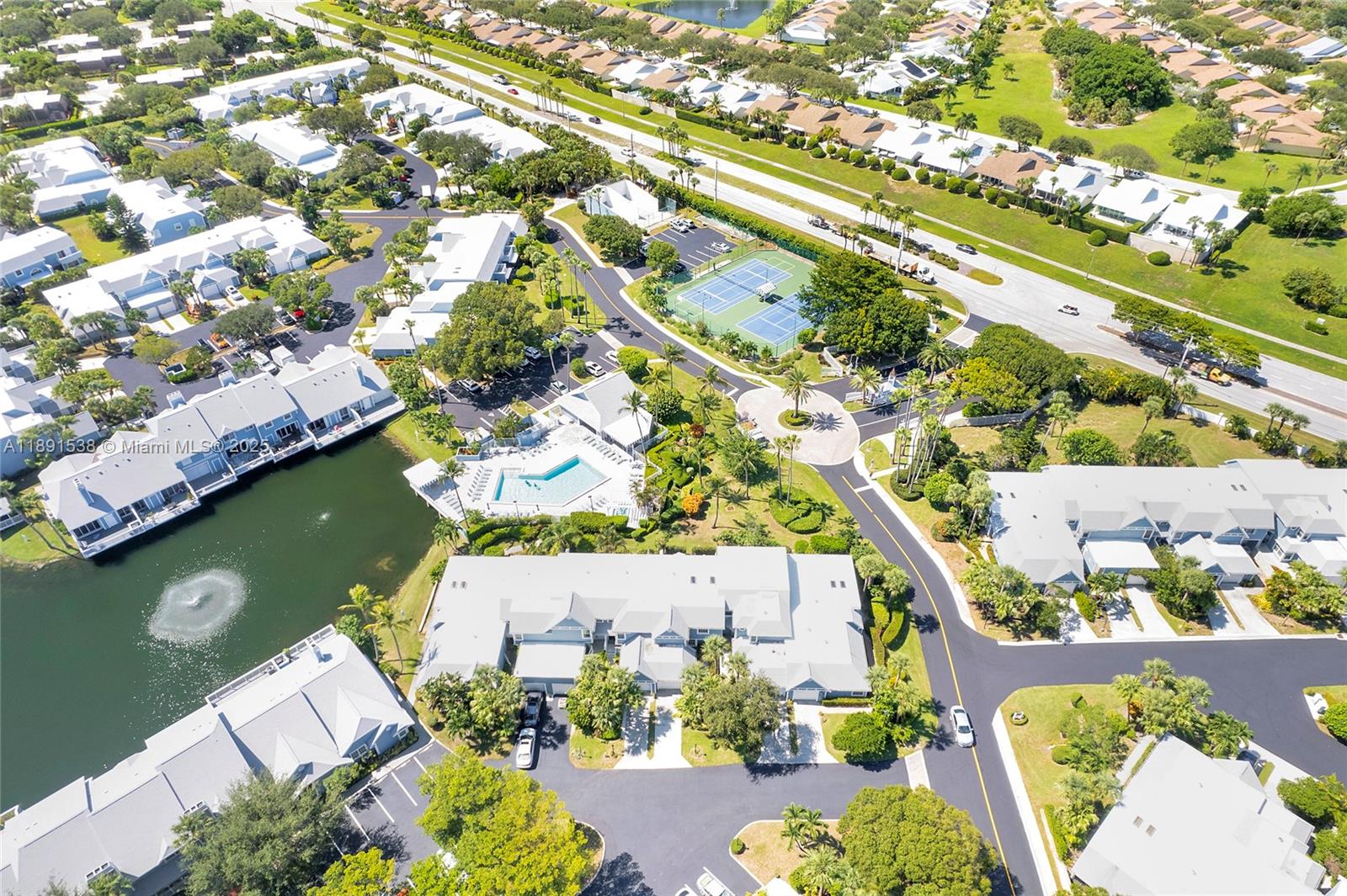 VILLAS OF OCEAN DUNES - Residential Lease