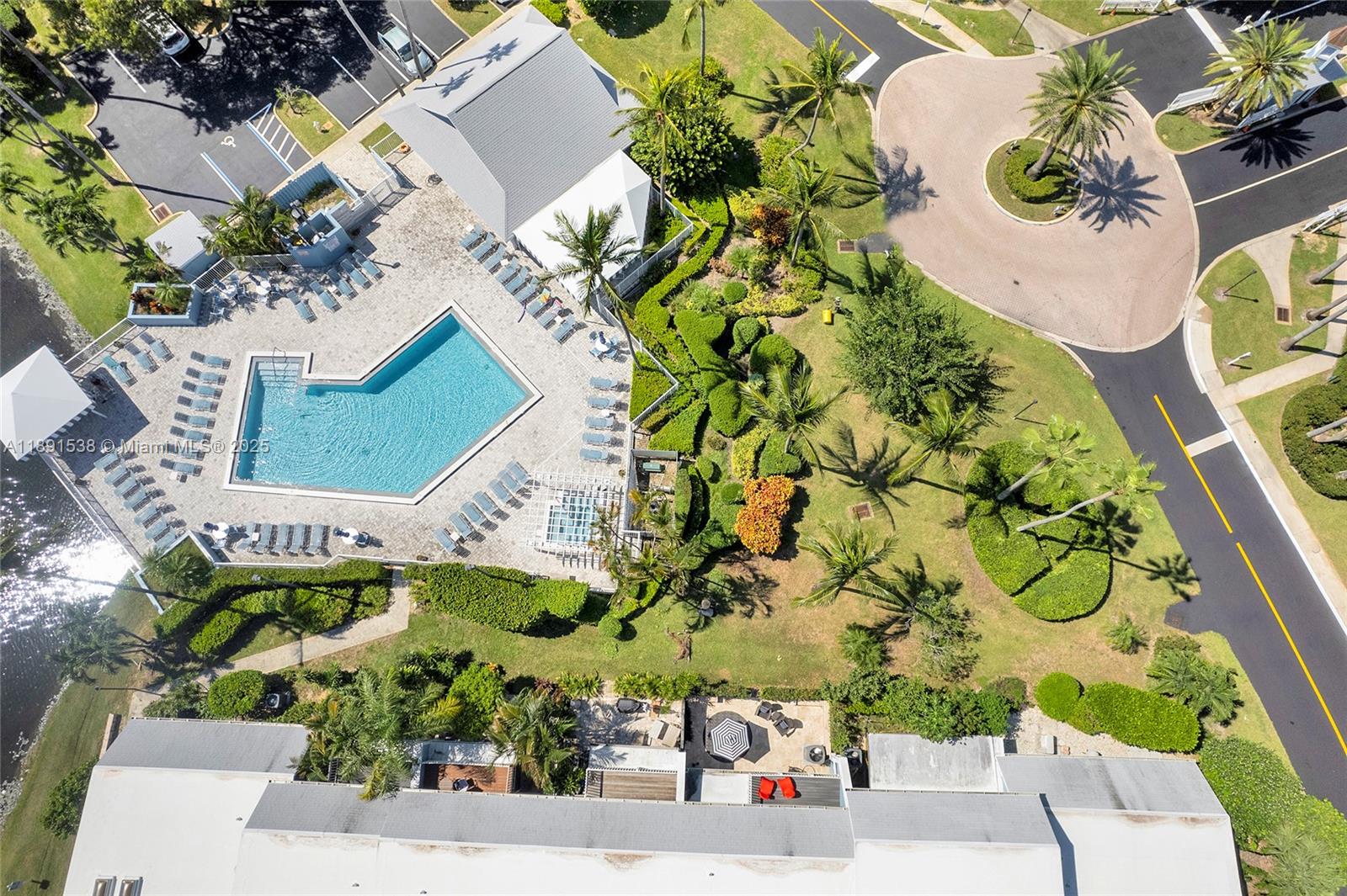 VILLAS OF OCEAN DUNES - Residential Lease