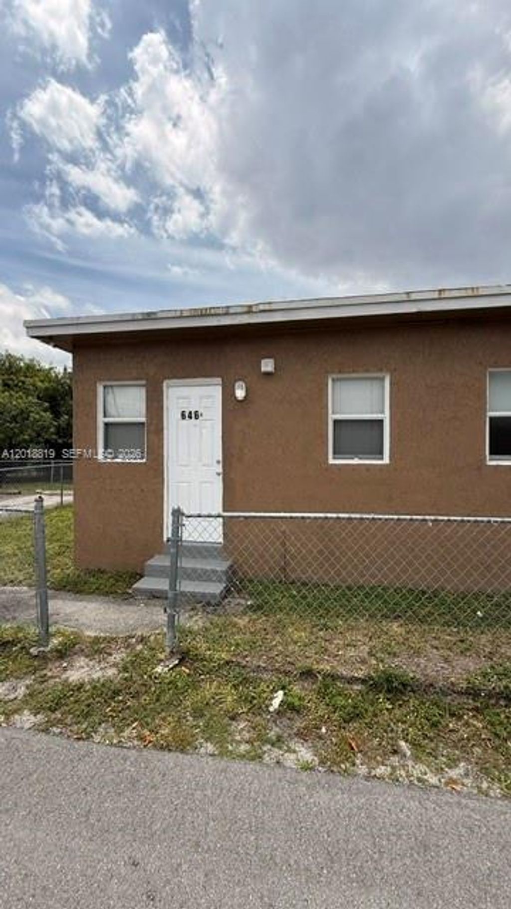 Photo of 646 NW 14th Ter #APT EAST, Fort Lauderdale, FL 33311 (MLS # A12018819)