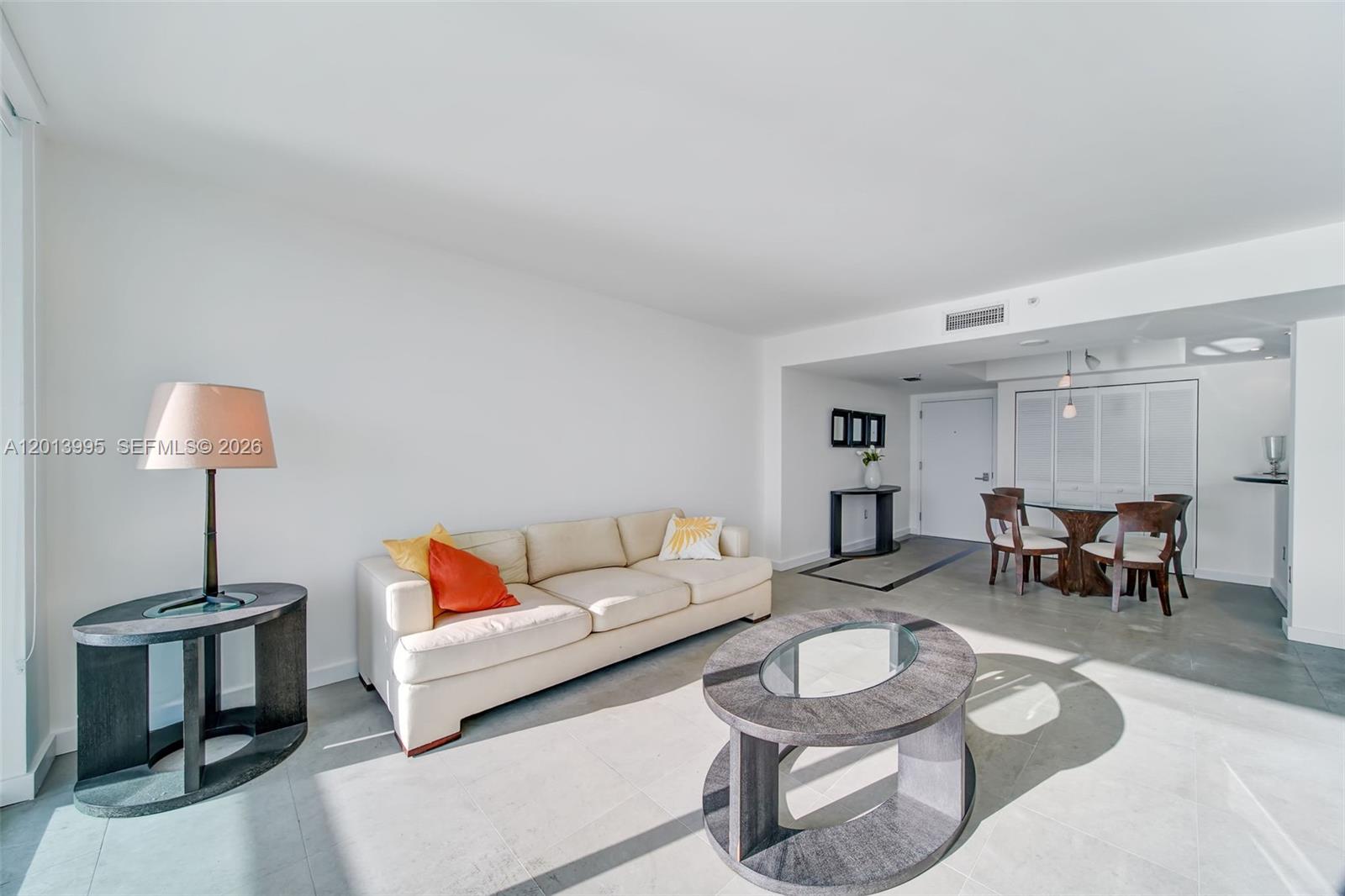 THE FLORIDIAN CONDO - Residential Lease