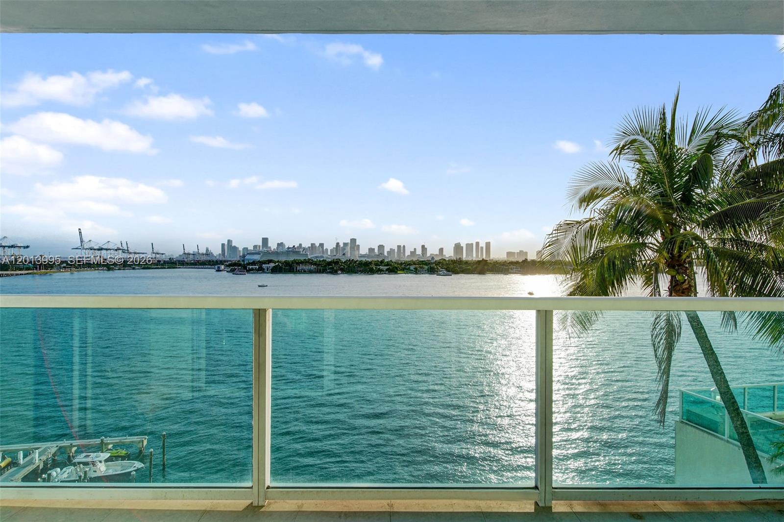 THE FLORIDIAN CONDO - Residential Lease