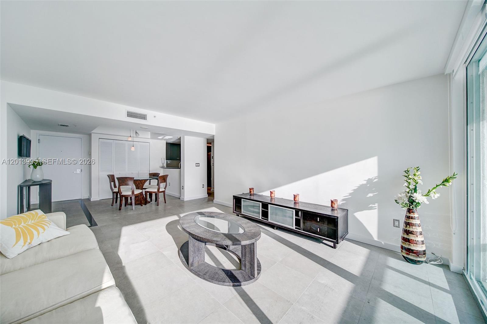 650 West Ave 805