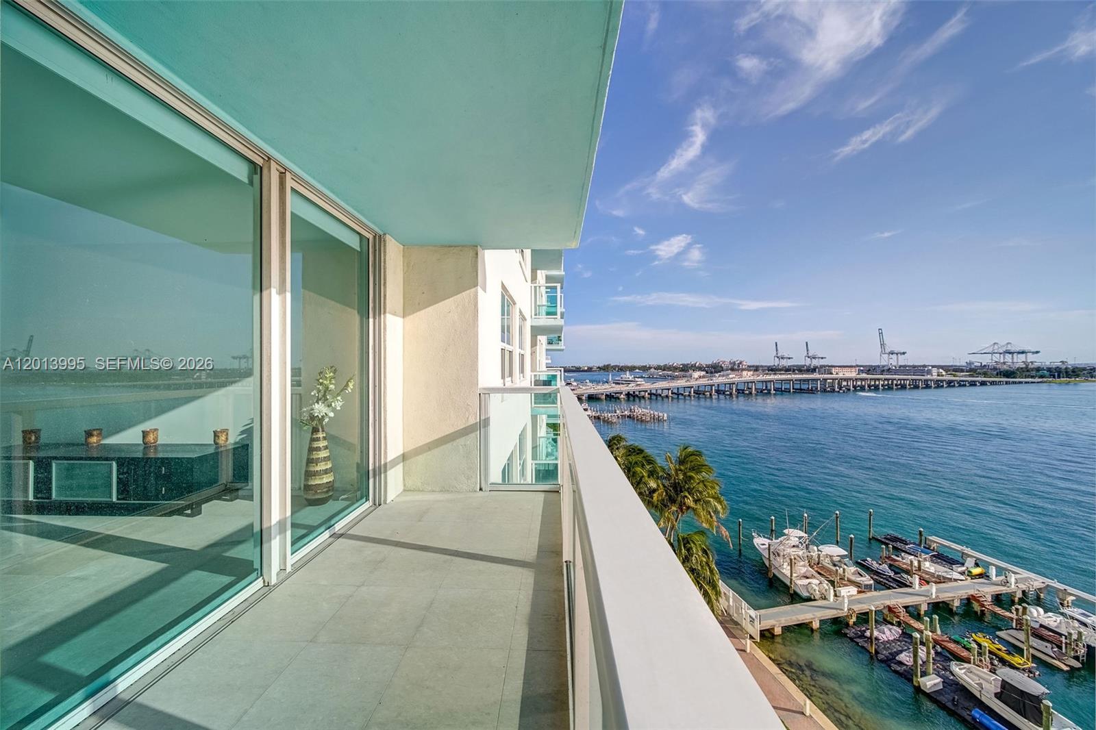 THE FLORIDIAN CONDO - Residential Lease