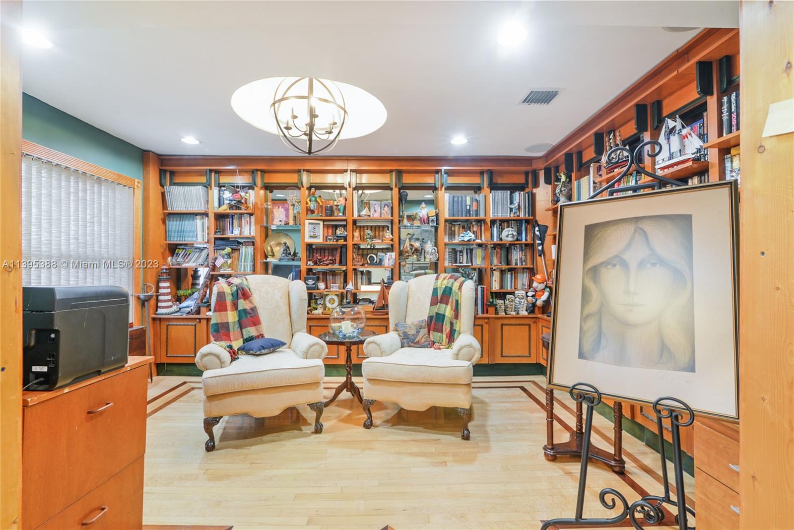 ENCHANTED LAKE - Residential