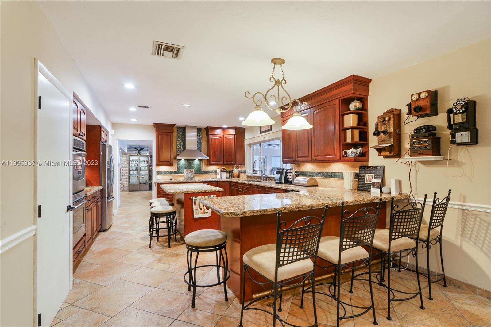 ENCHANTED LAKE - Residential