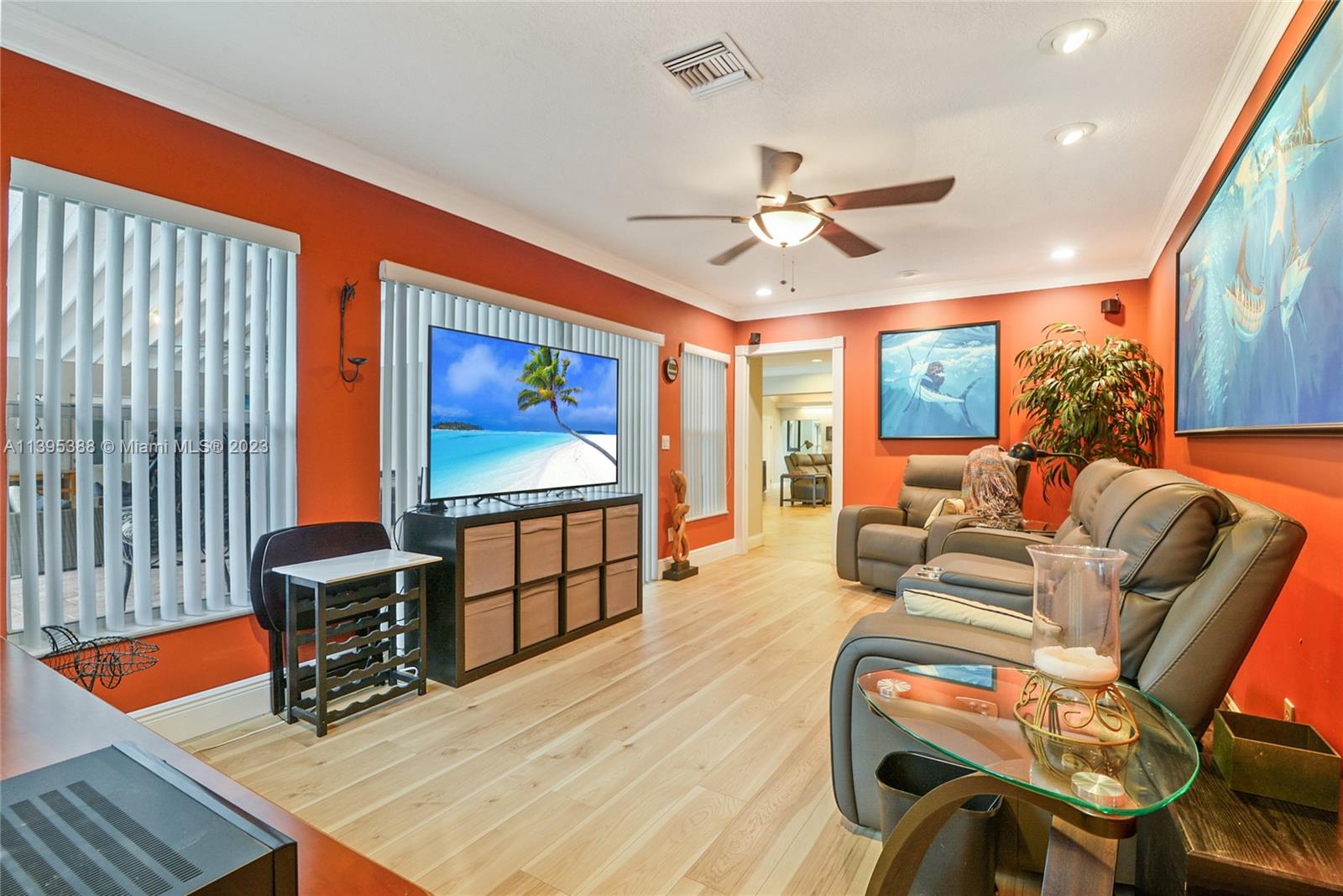 ENCHANTED LAKE - Residential