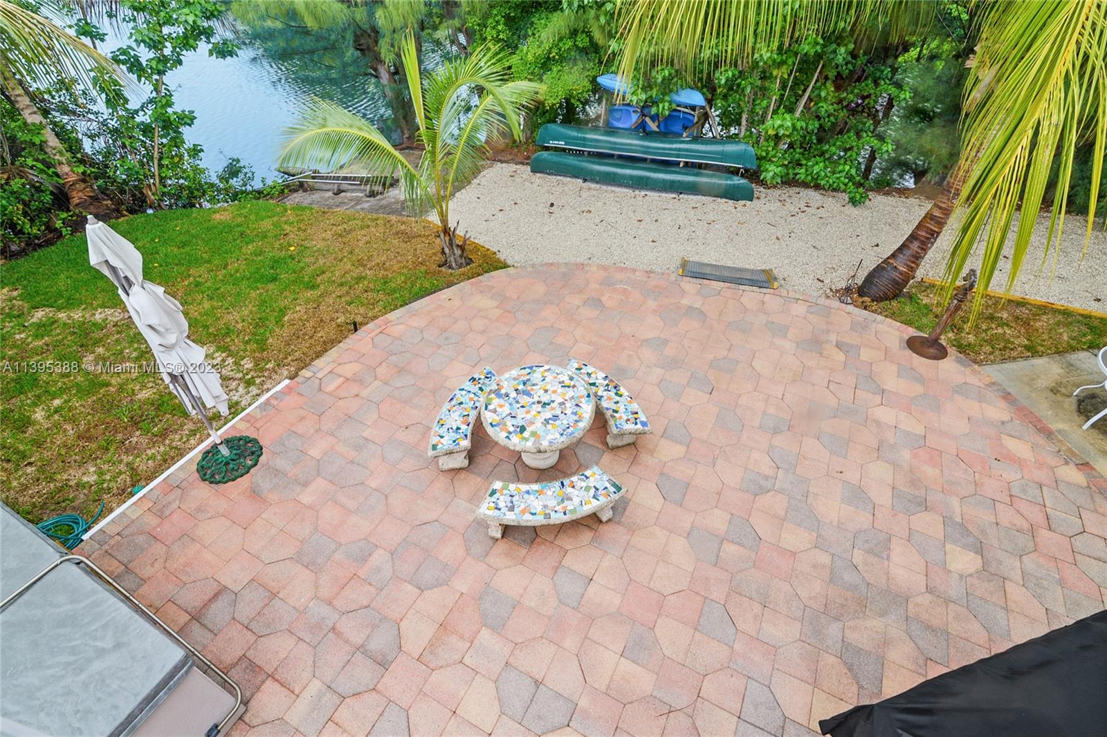 ENCHANTED LAKE - Residential