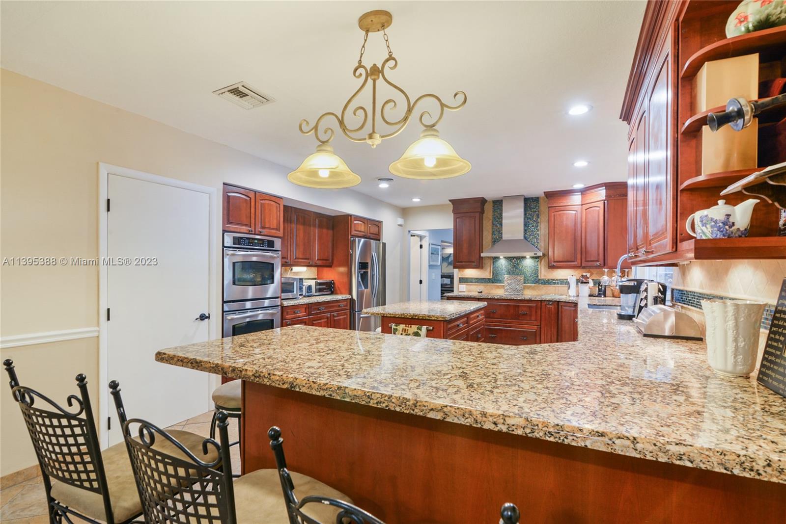 ENCHANTED LAKE - Residential