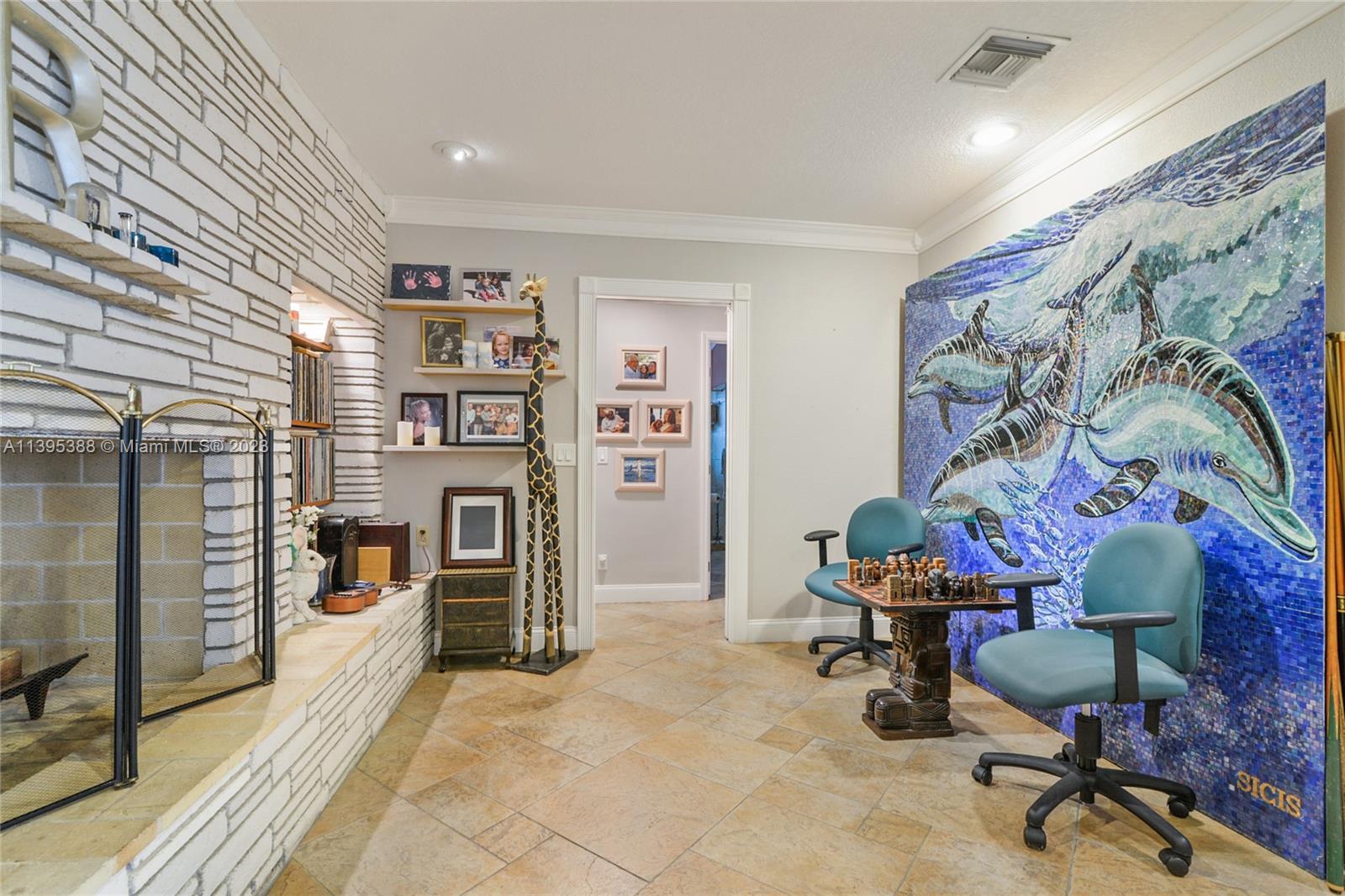 ENCHANTED LAKE - Residential