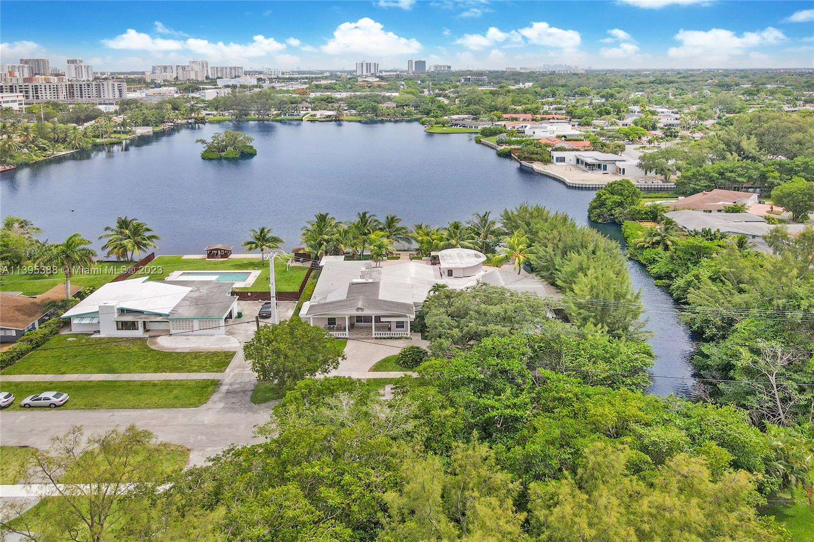 ENCHANTED LAKE - Residential