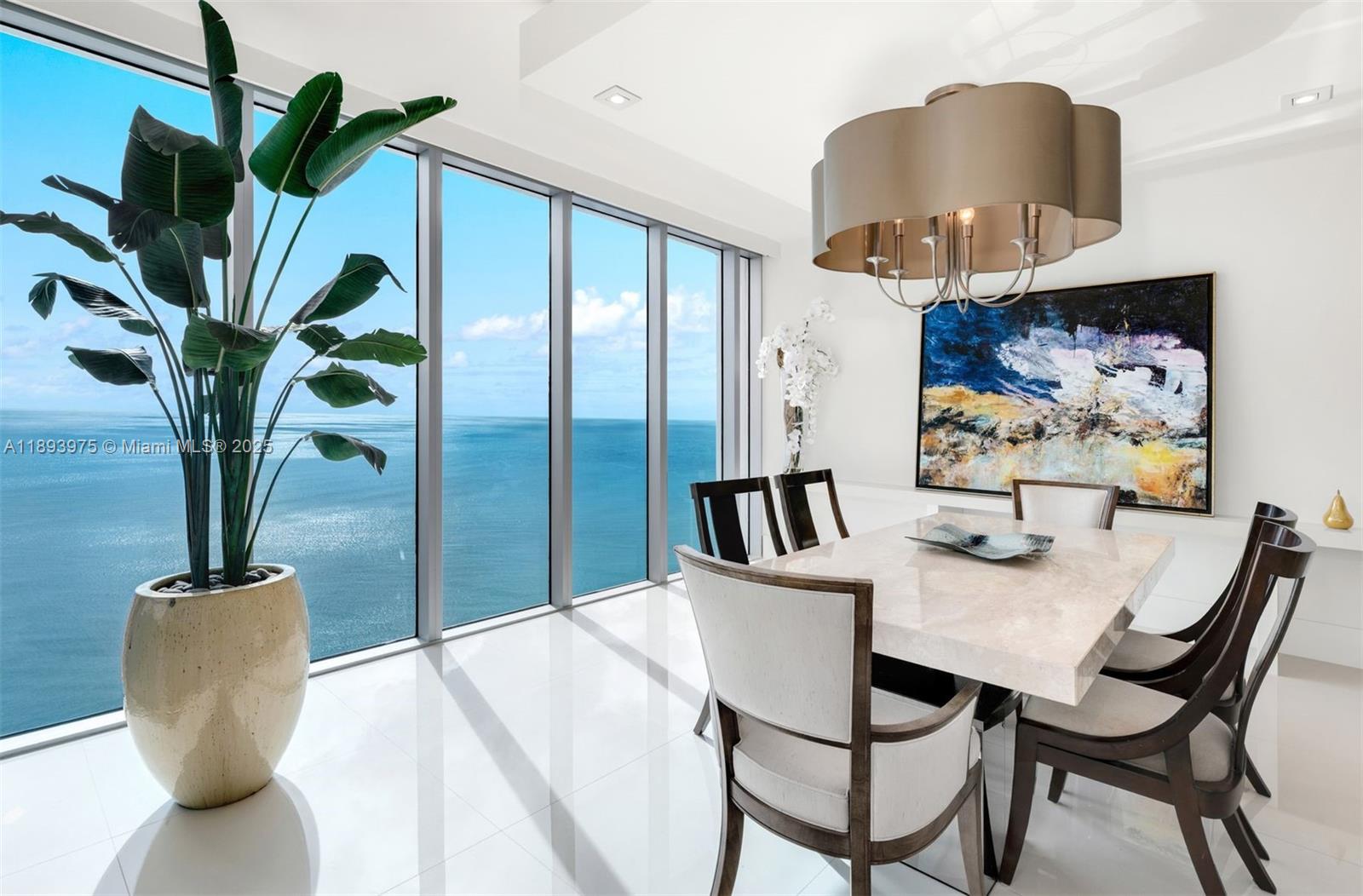 6899 Collins Ave 3404