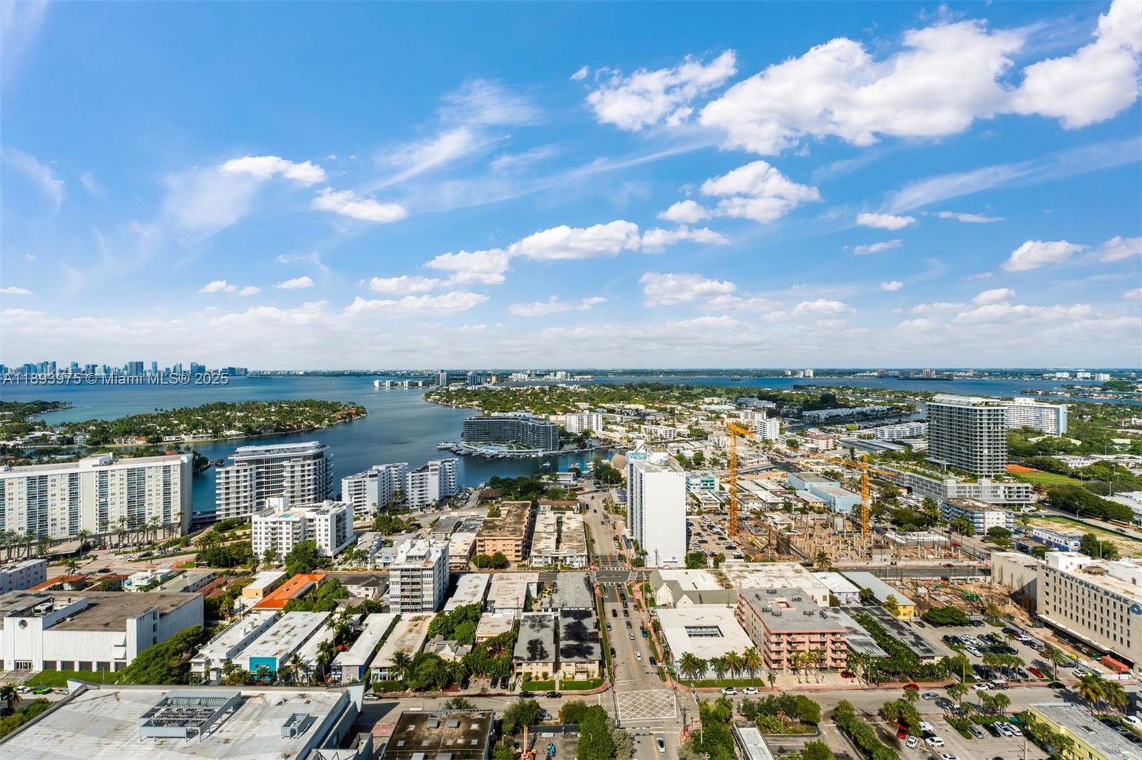 NORTH CARILLON BEACH COND - Residential