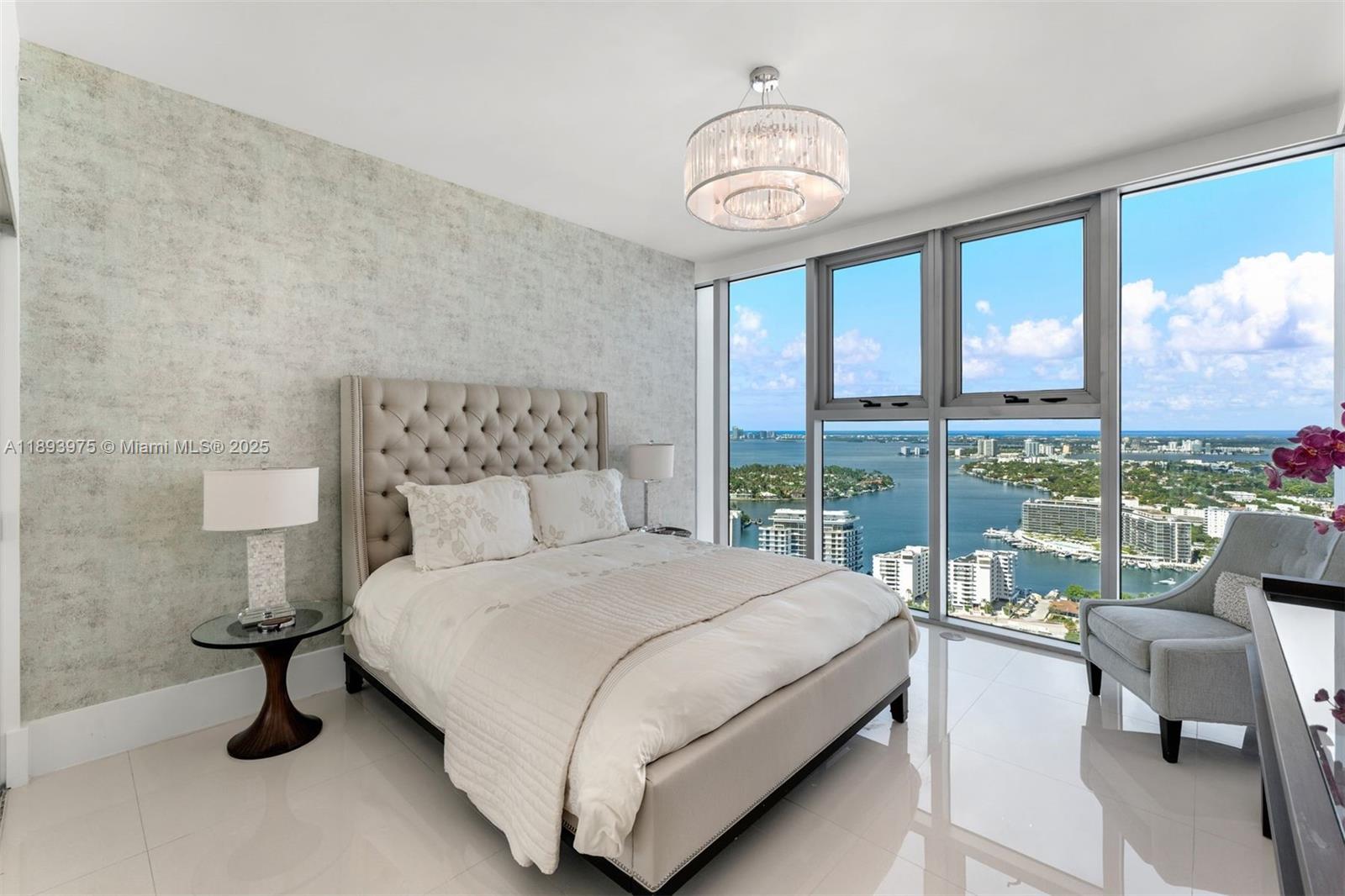 NORTH CARILLON BEACH COND - Residential