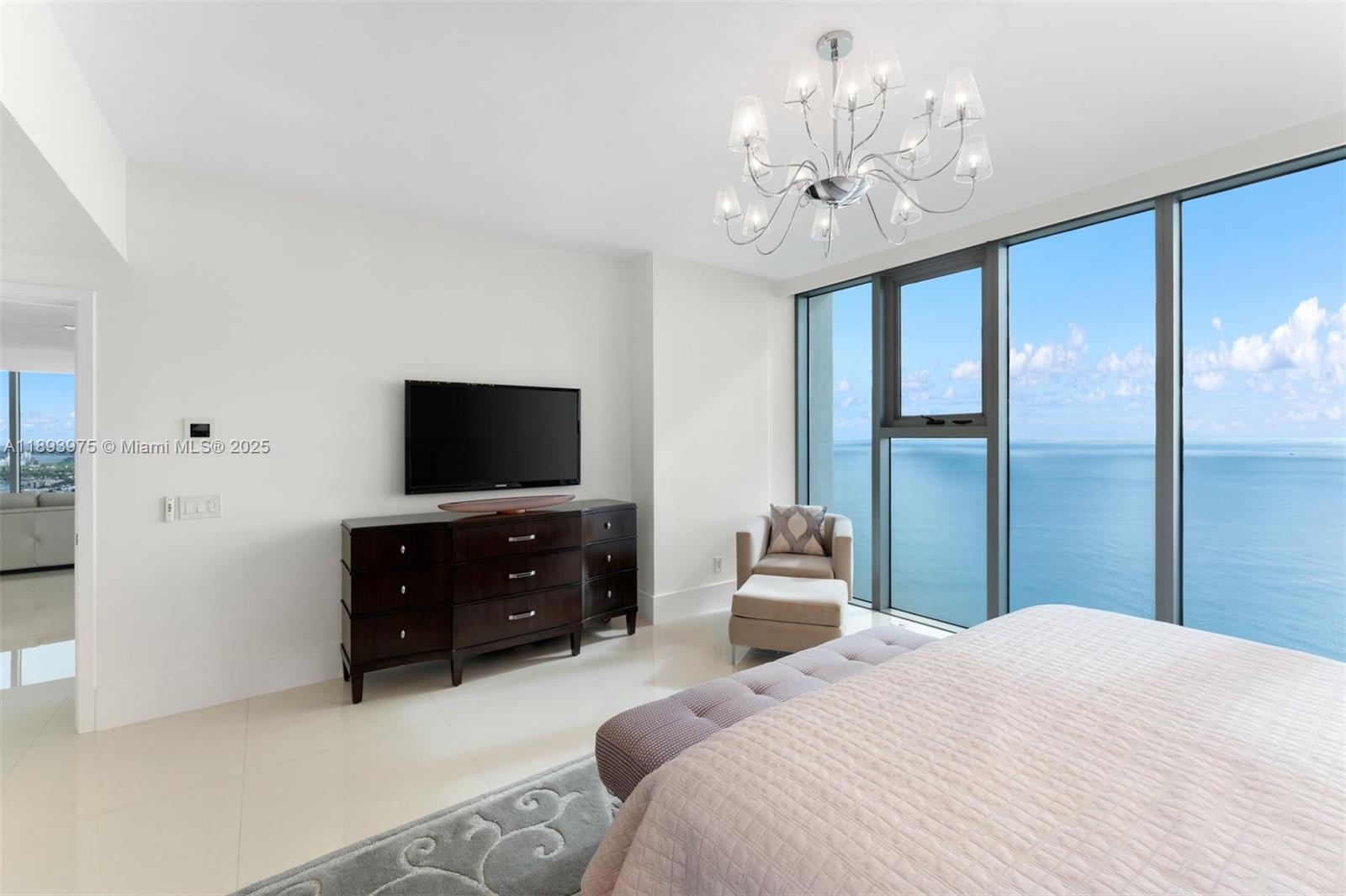 NORTH CARILLON BEACH COND - Residential