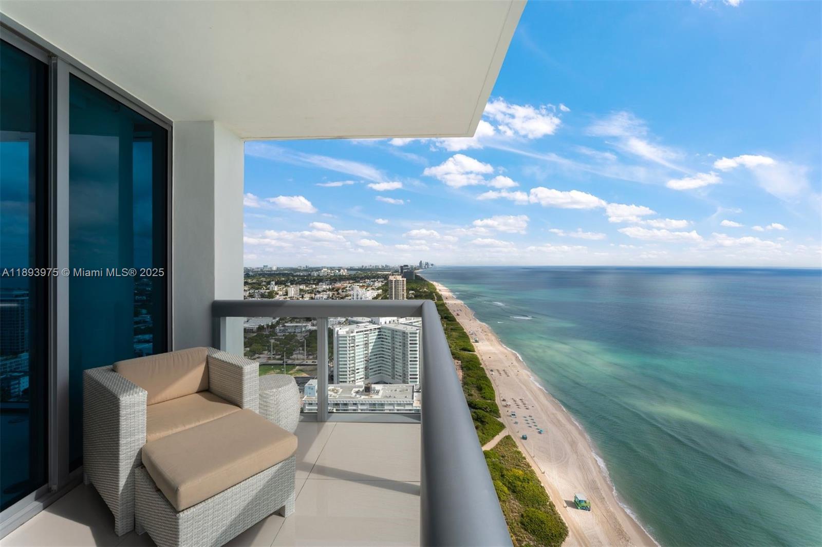 NORTH CARILLON BEACH COND - Residential