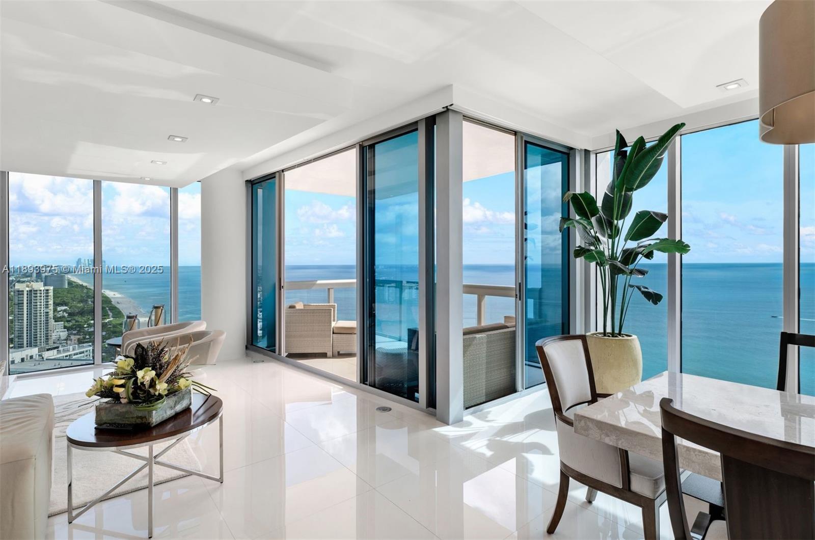 NORTH CARILLON BEACH COND - Residential