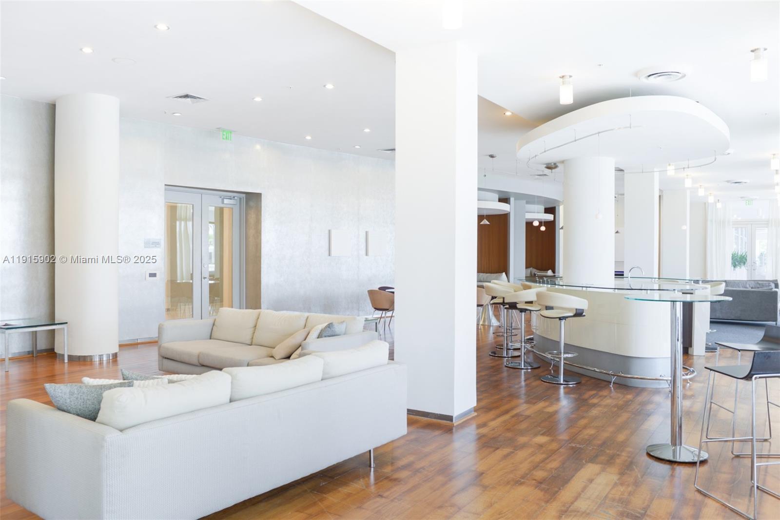 HARBOUR HOUSE - Residential Lease