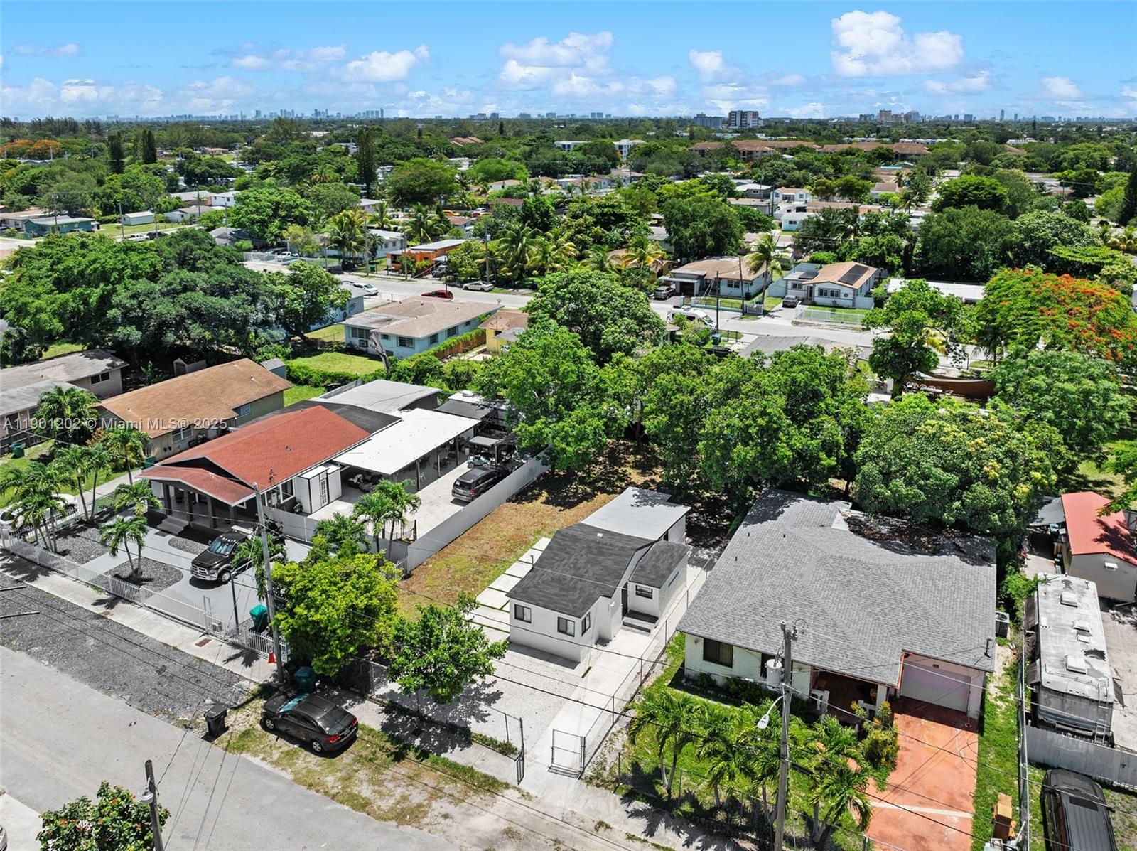 OAKLAND PARK - Residential