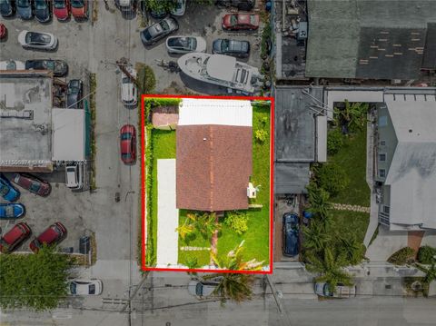 2728 NW 3rd St Miami FL 33125