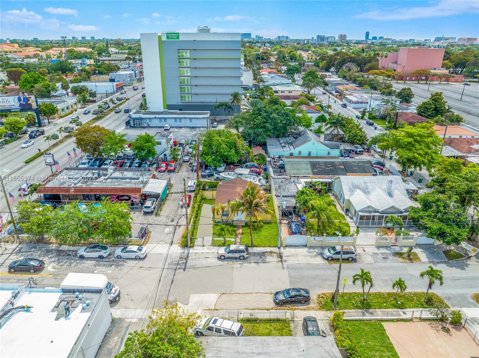 View photos, virtual tours, details... 2728 NW 3rd St