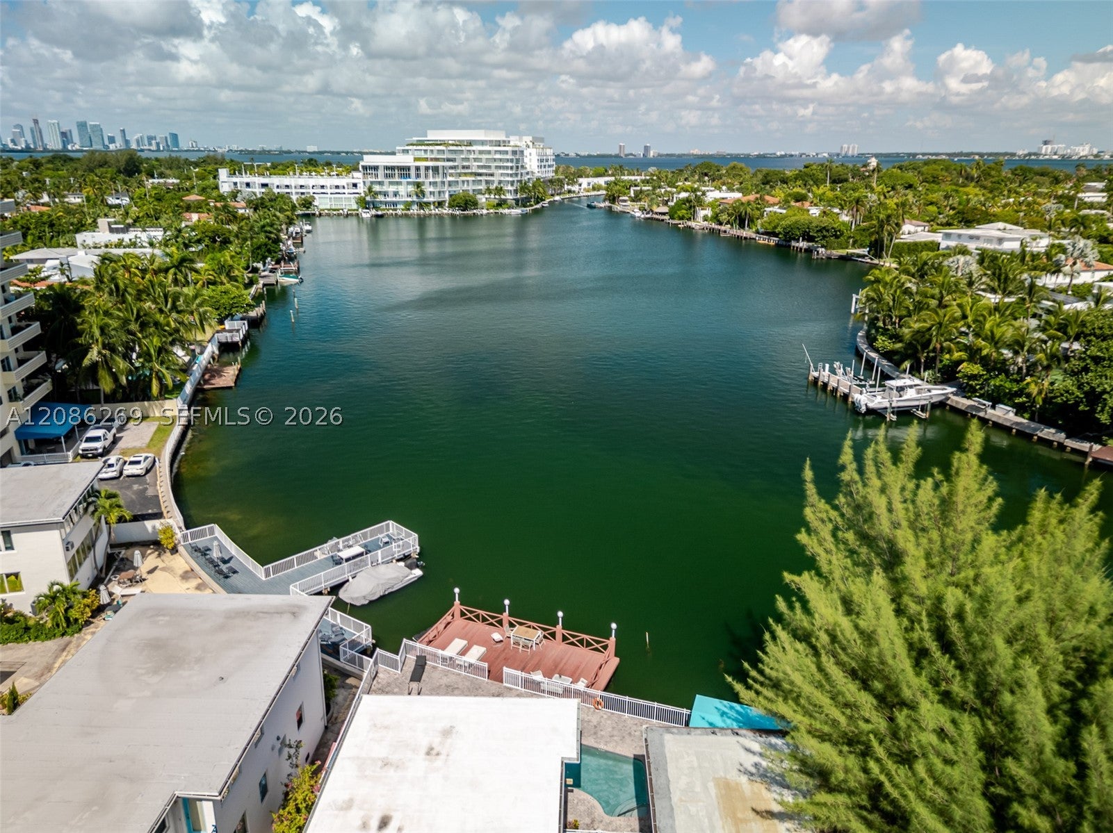Properties 2 4740 Pine Tree Dr 20