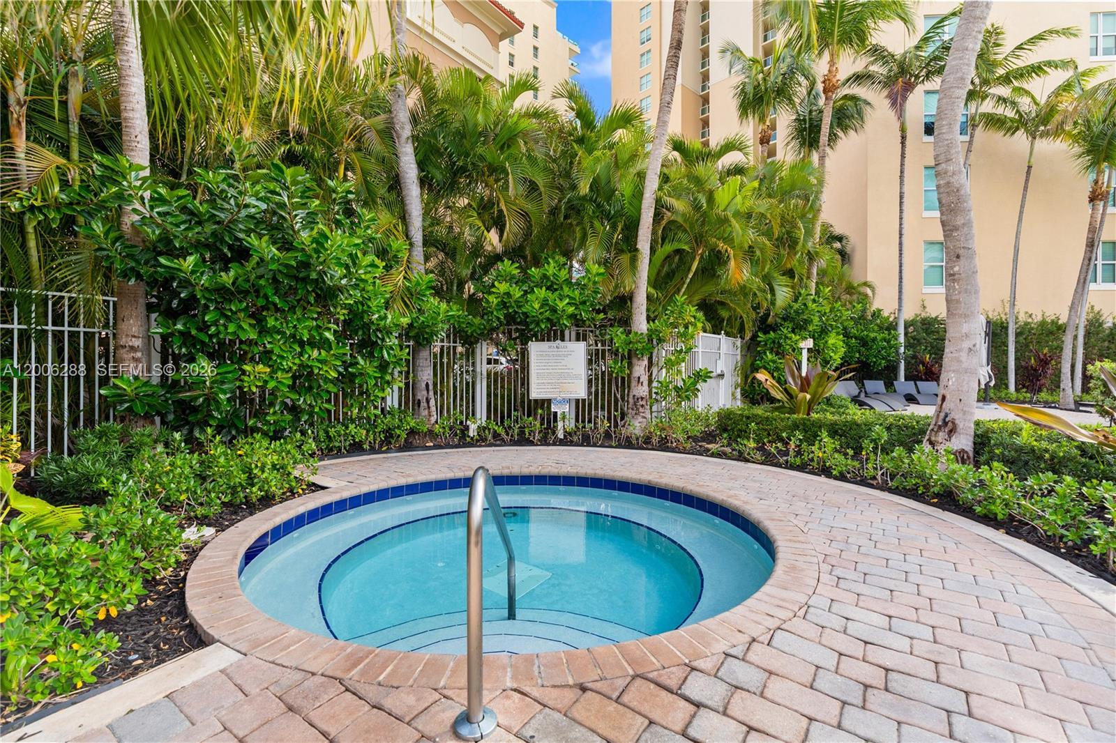 AVENTURA MARINA CONDO NUM - Residential