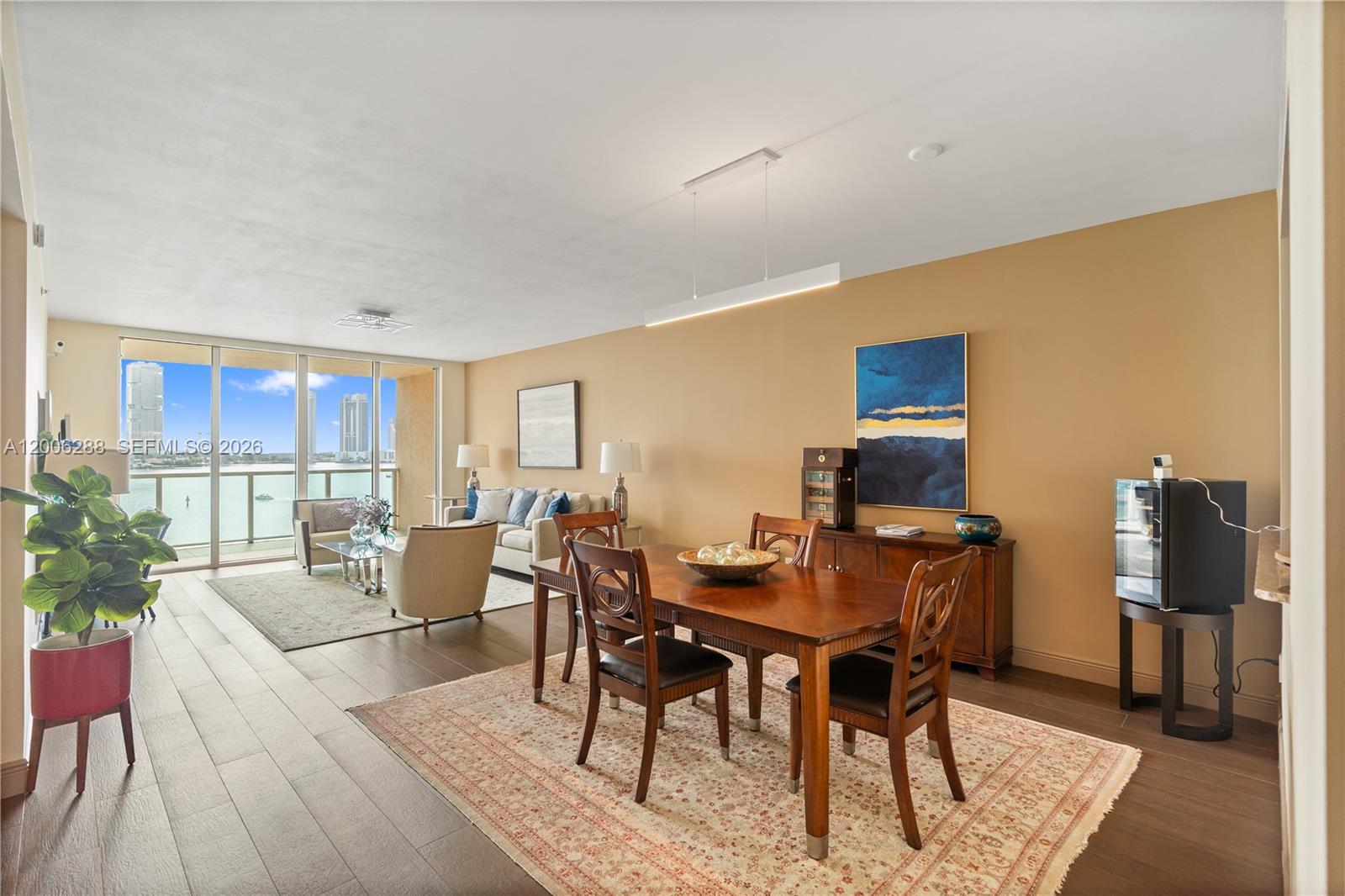 AVENTURA MARINA CONDO NUM - Residential