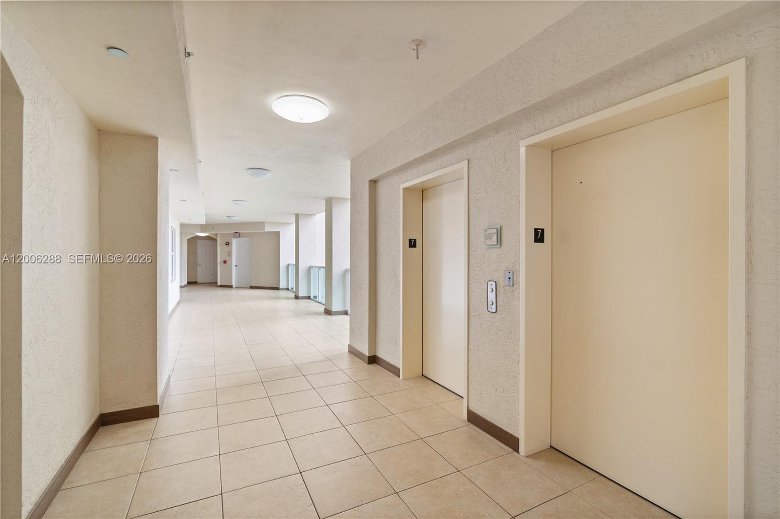 AVENTURA MARINA CONDO NUM - Residential