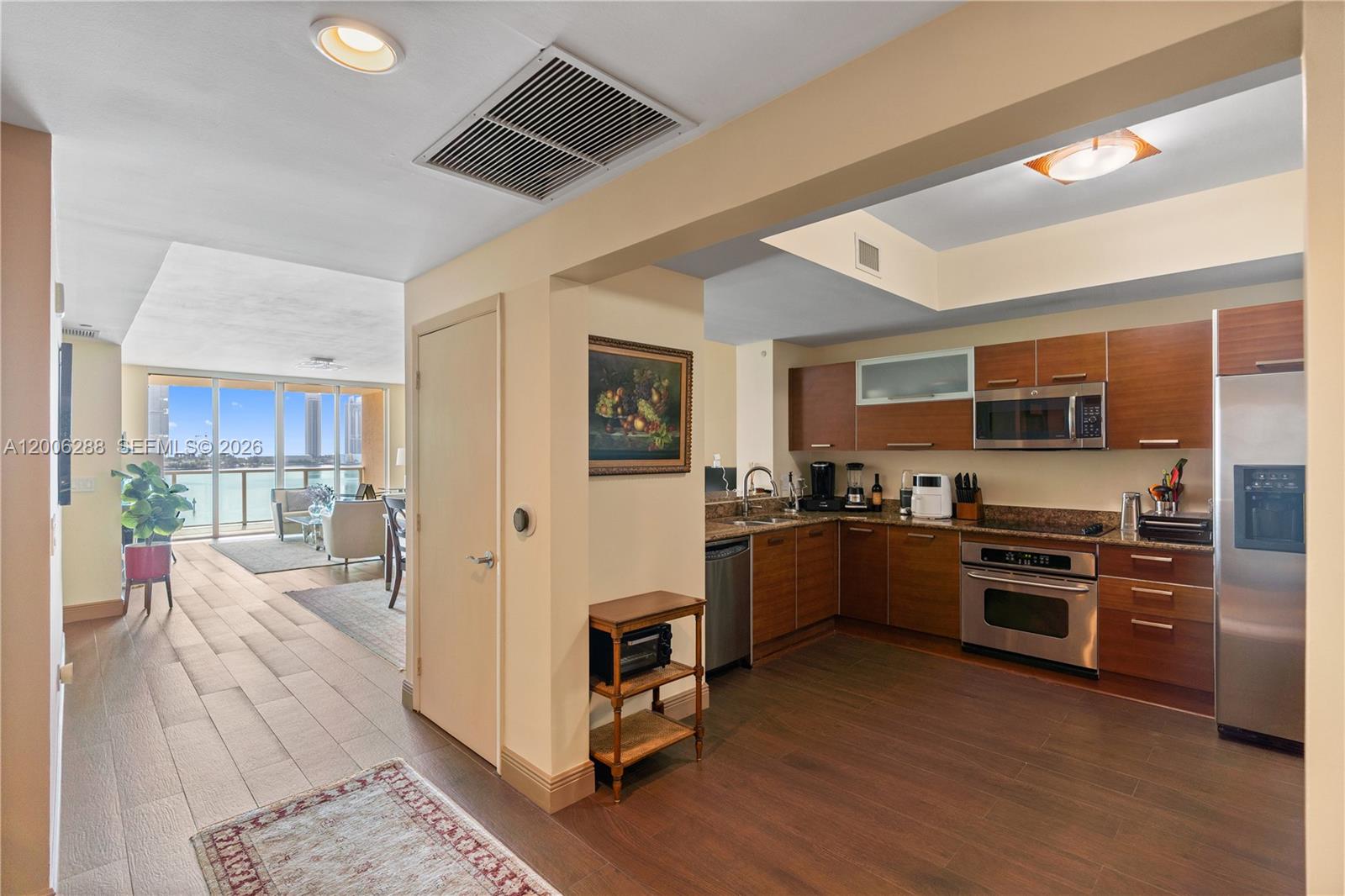 AVENTURA MARINA CONDO NUM - Residential