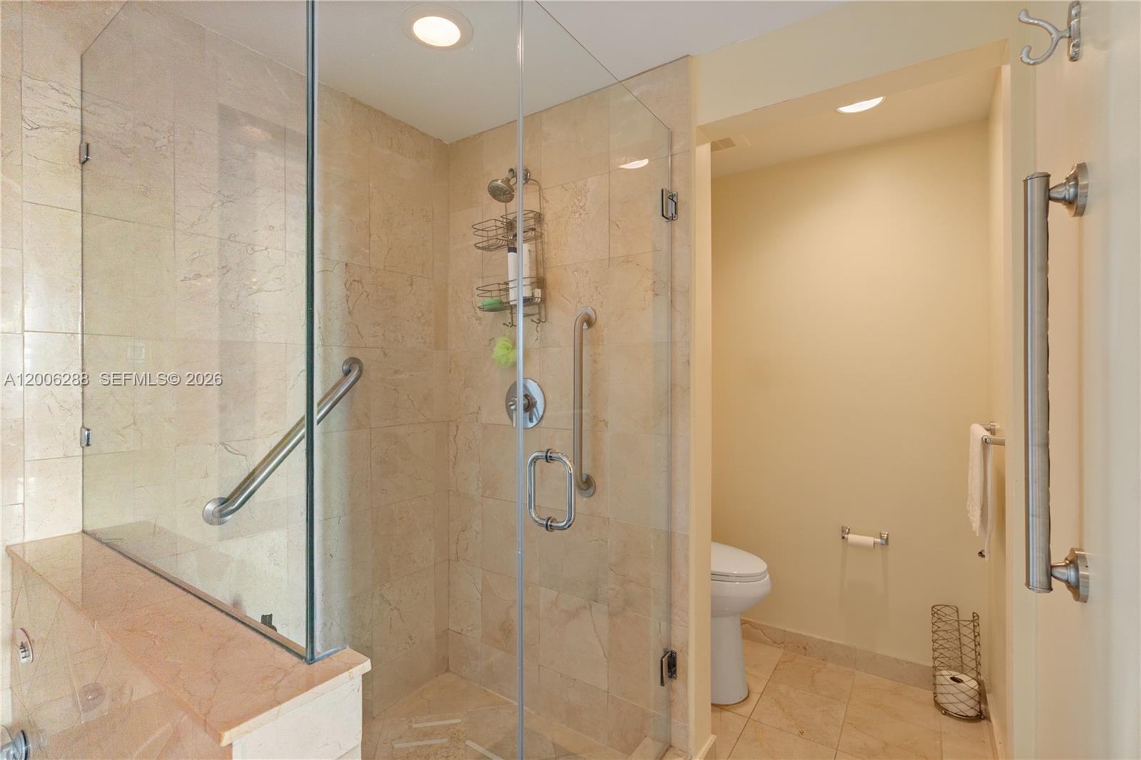 AVENTURA MARINA CONDO NUM - Residential