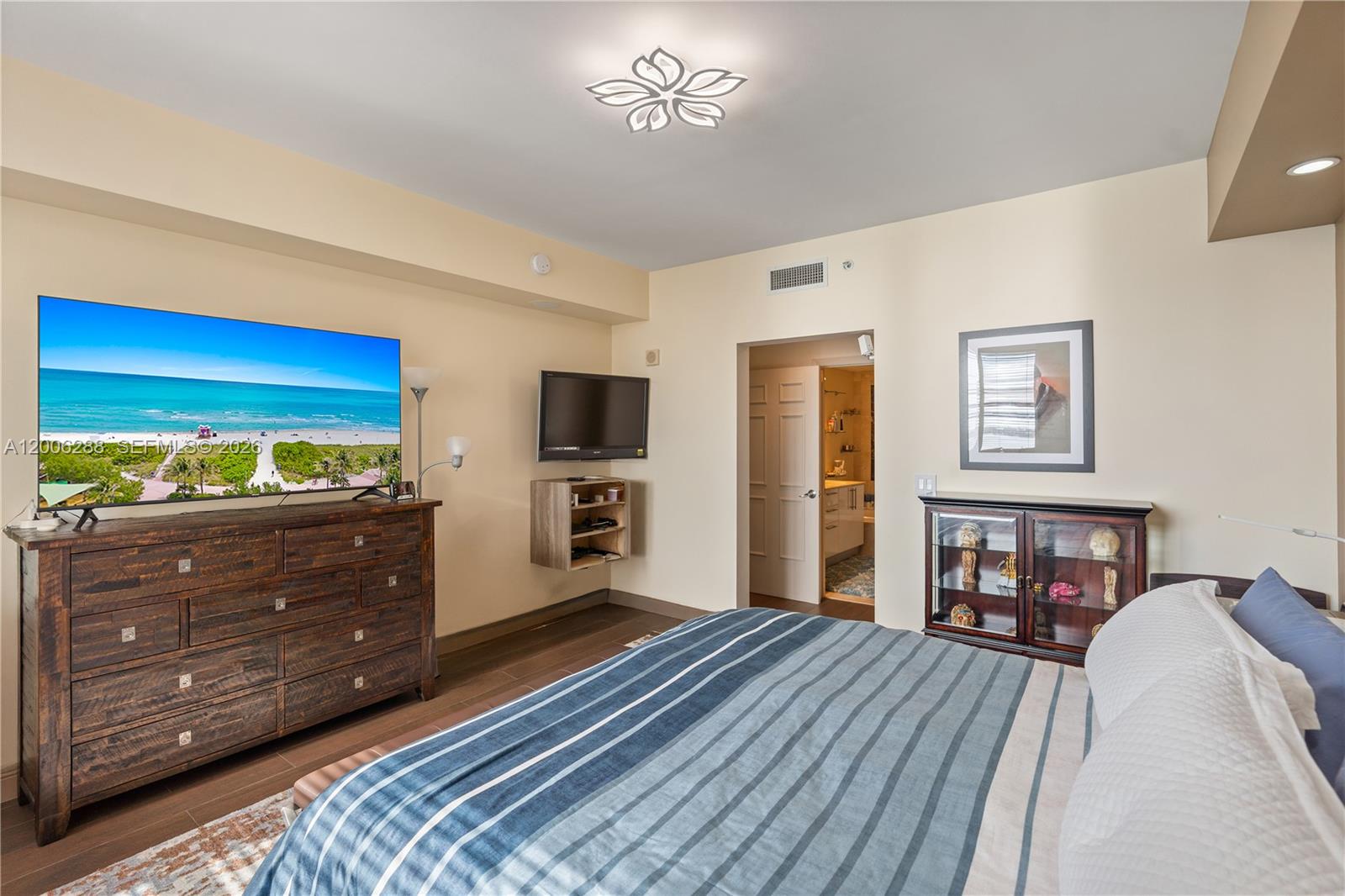 AVENTURA MARINA CONDO NUM - Residential