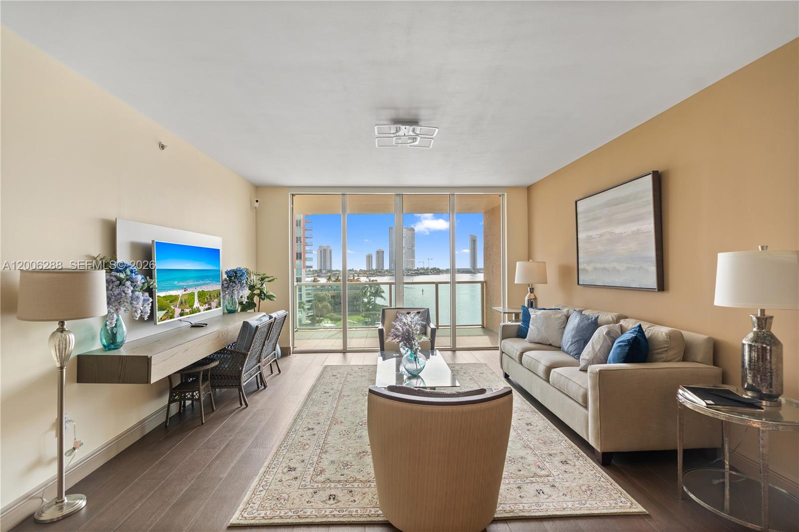 AVENTURA MARINA CONDO NUM - Residential