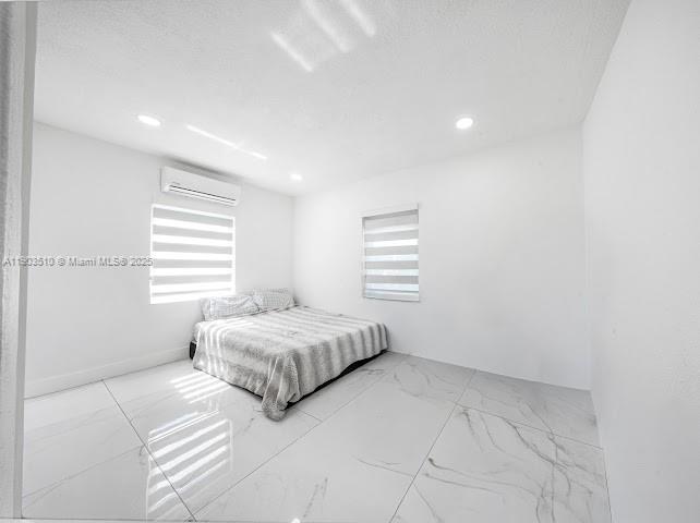 GOLDEN HIGHLANDS EST - Residential