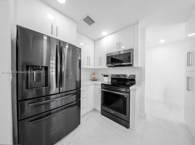 GOLDEN HIGHLANDS EST - Residential