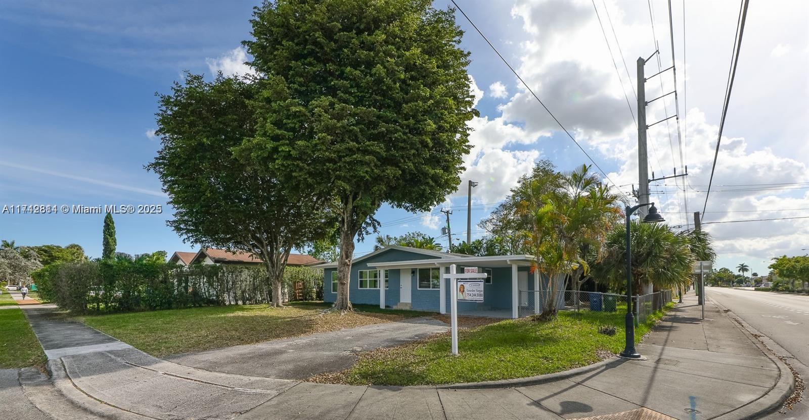 832 NW 28th St