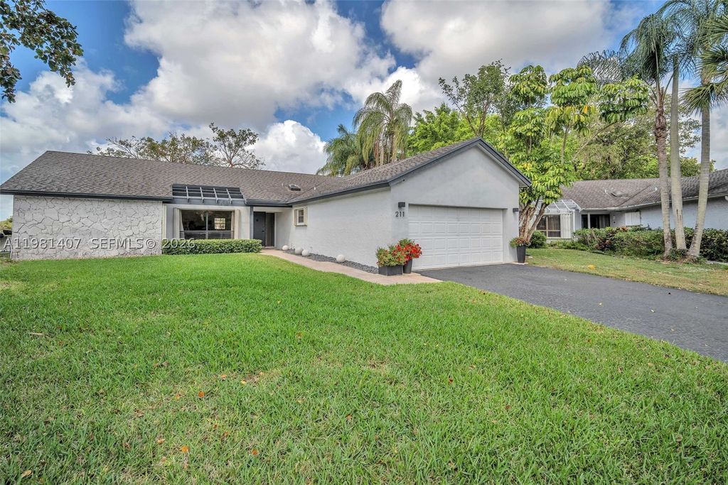 Photo of 211 SW 87th Ter, Plantation, FL 33324 (MLS # A11981407)