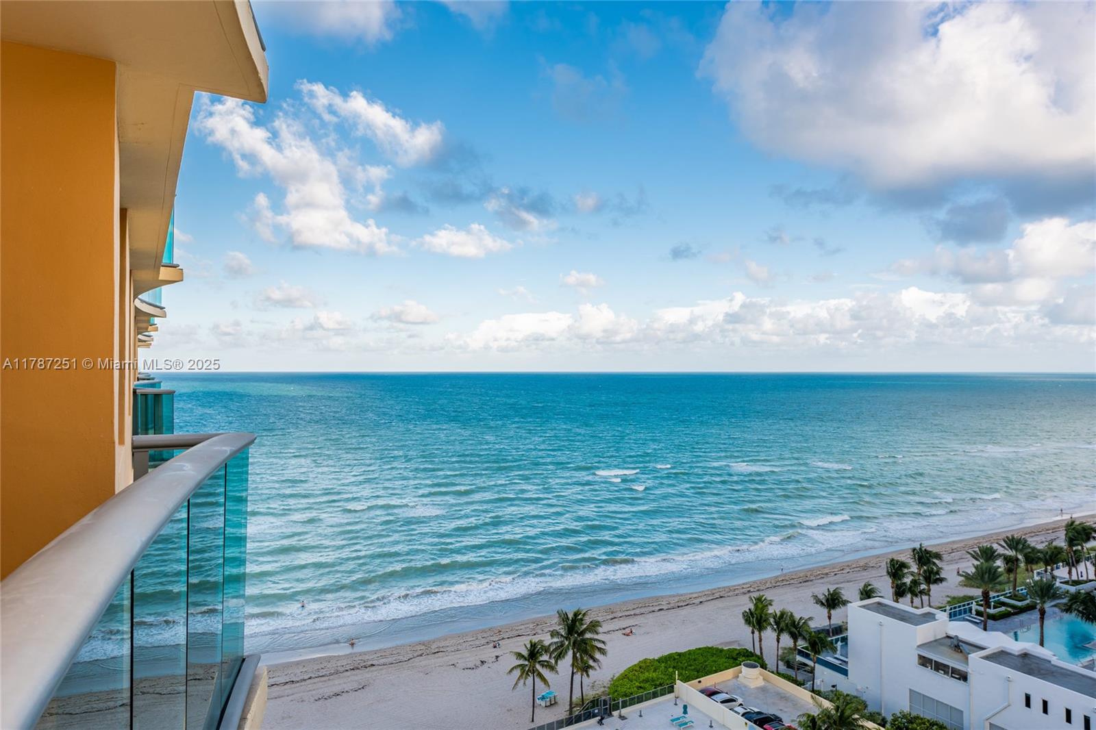 Property for Sale at 2501 S Ocean Dr 1617, Hollywood, Broward County, Florida - Bedrooms: 1 
Bathrooms: 2  - $517,000