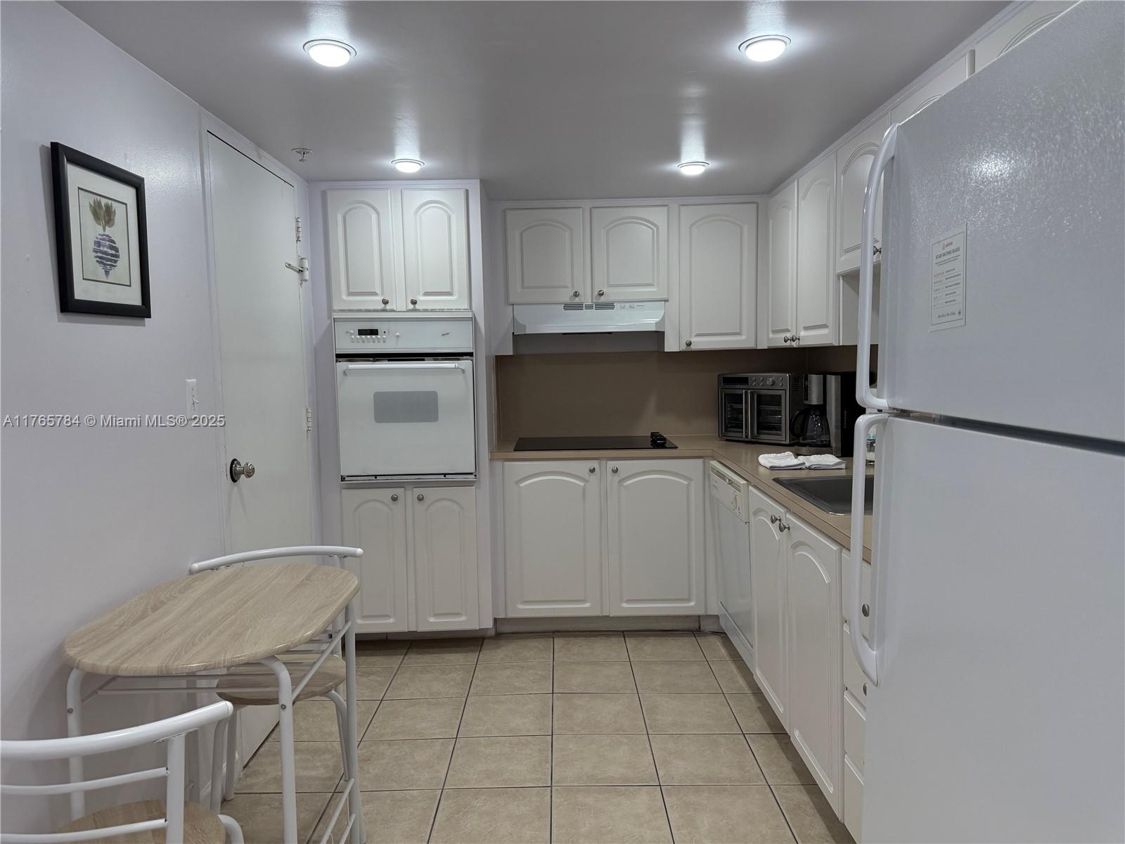 3801 S Ocean Dr 8T