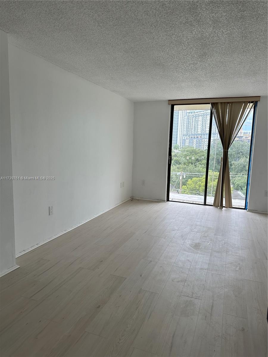 WOODSIDE APTS CONDO - Residential