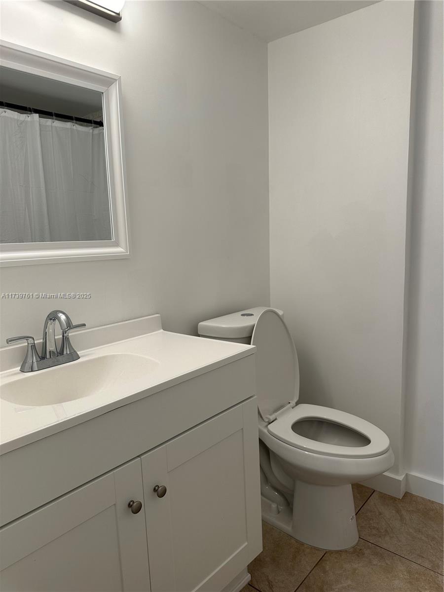 WOODSIDE APTS CONDO - Residential