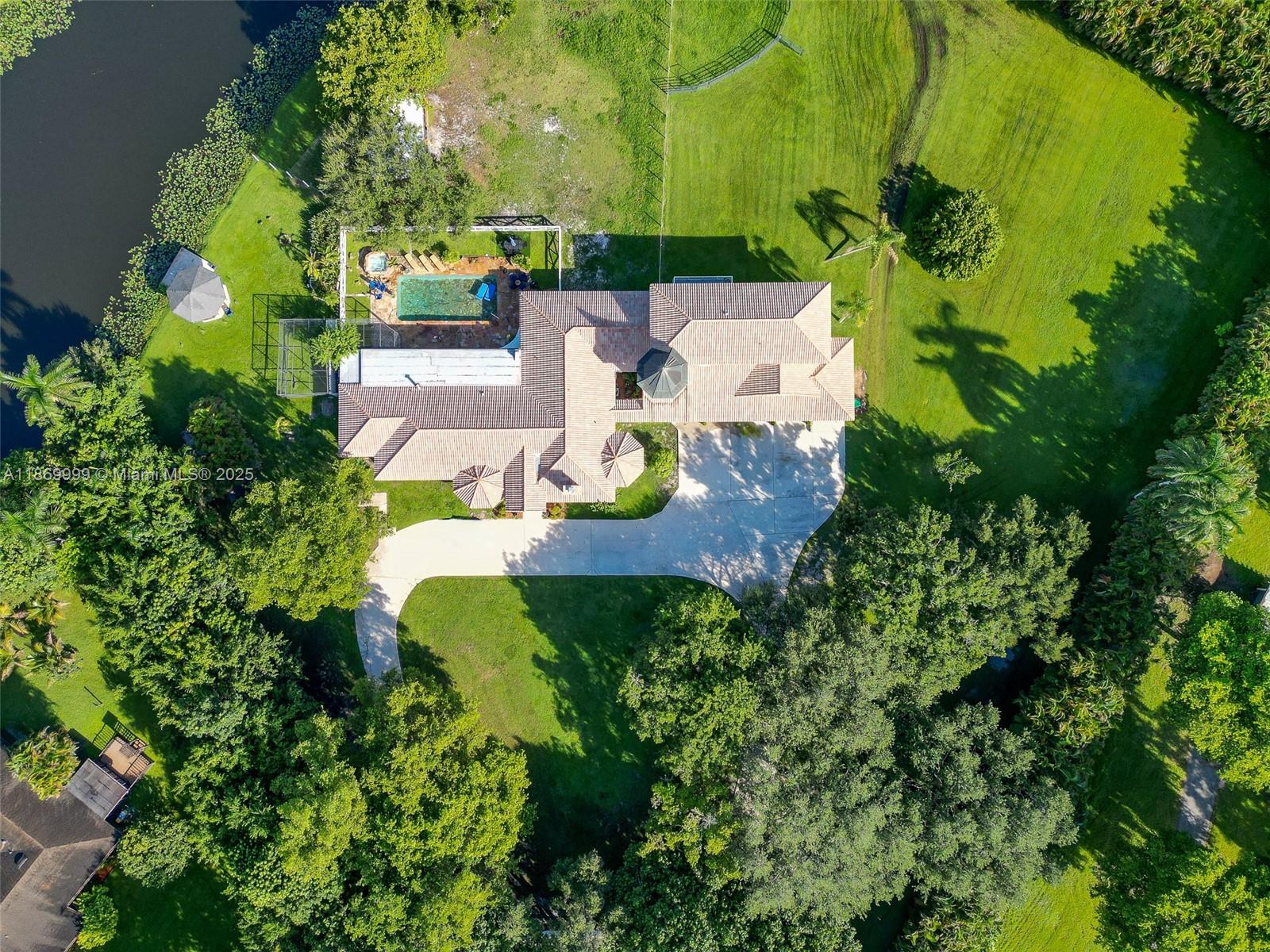 MARTHA BRIGHT FARMS - Residential