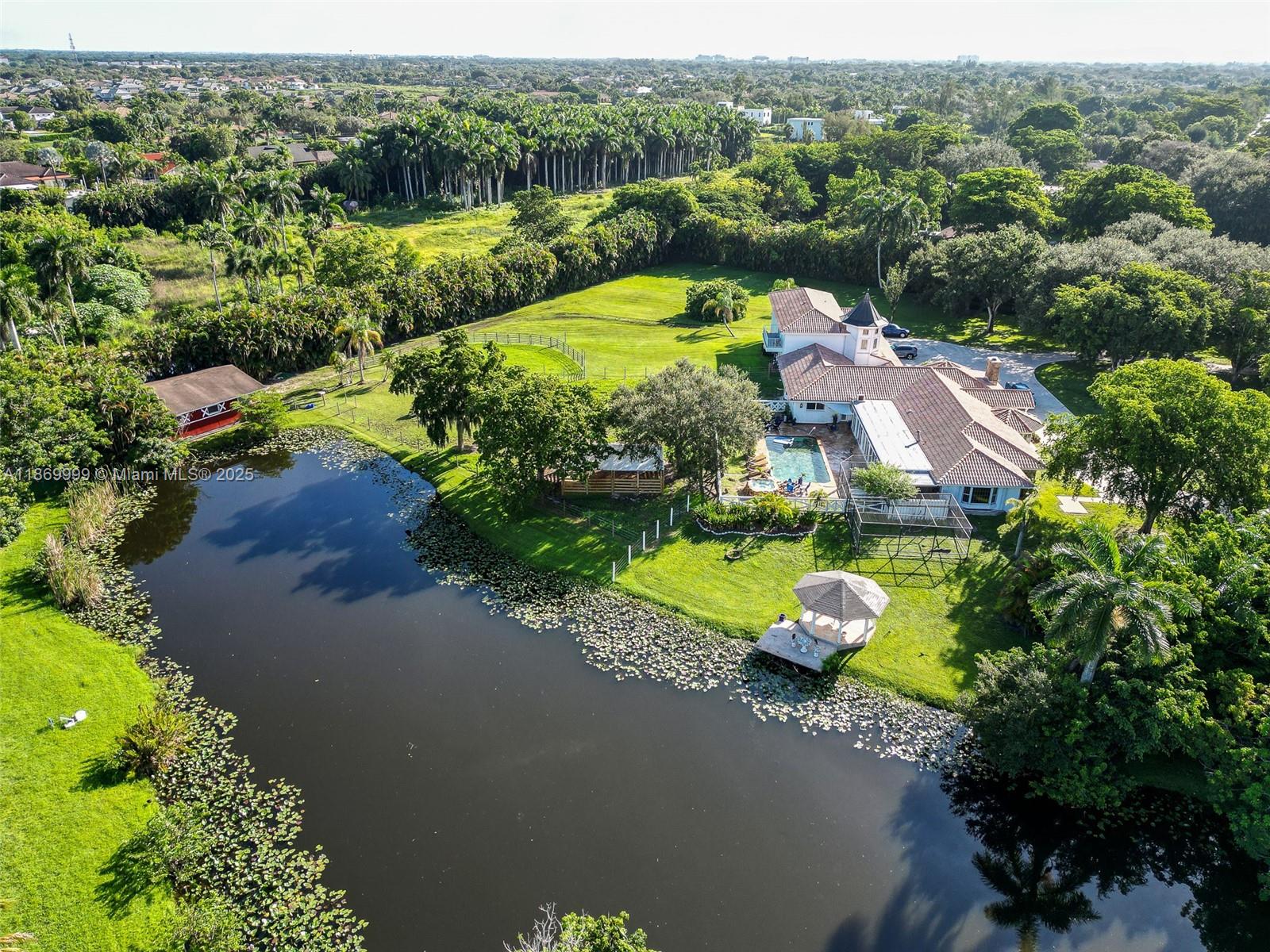 MARTHA BRIGHT FARMS - Residential