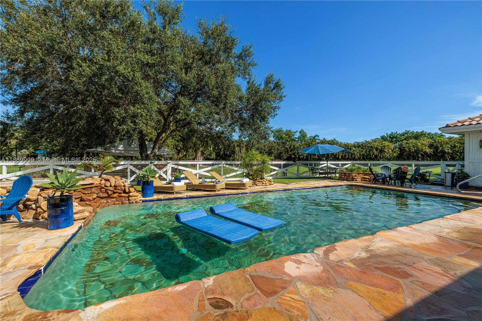 MARTHA BRIGHT FARMS - Residential