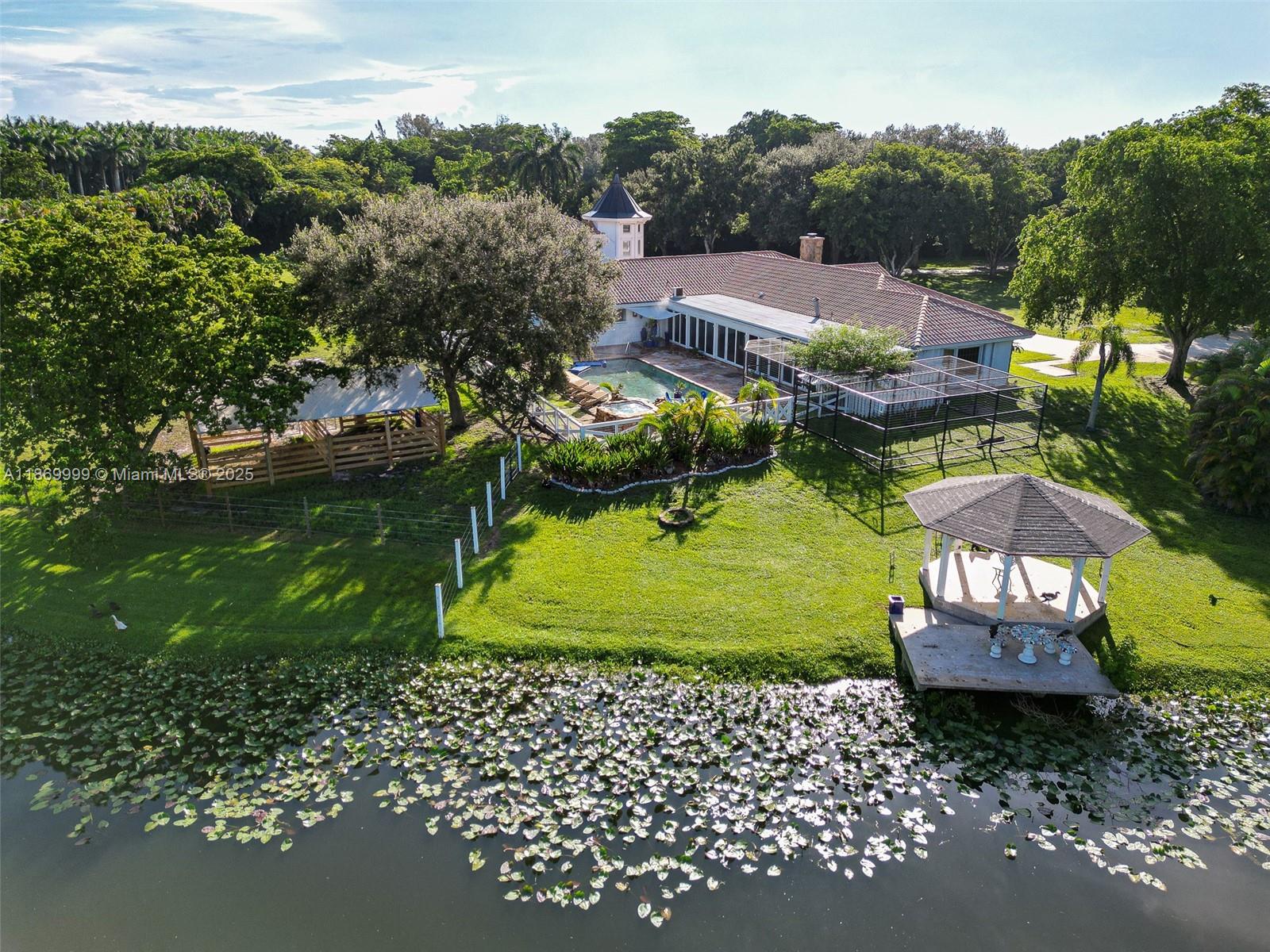 MARTHA BRIGHT FARMS - Residential