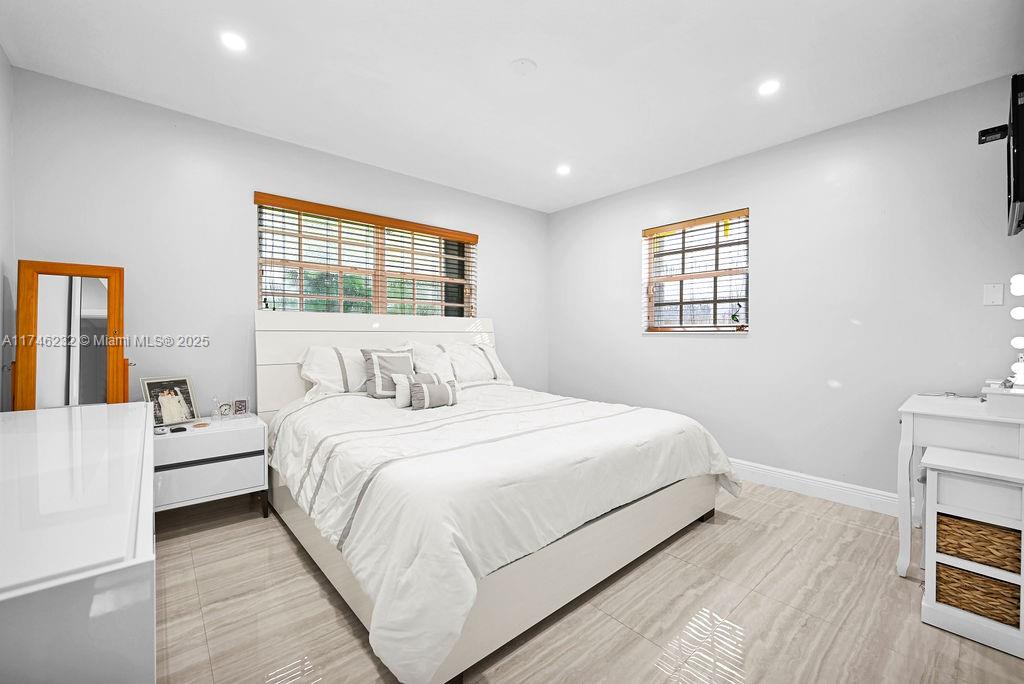 Southwest Lakes - Residential