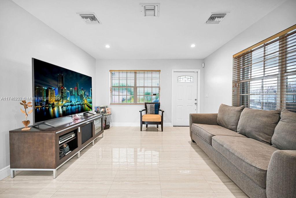 Southwest Lakes - Residential